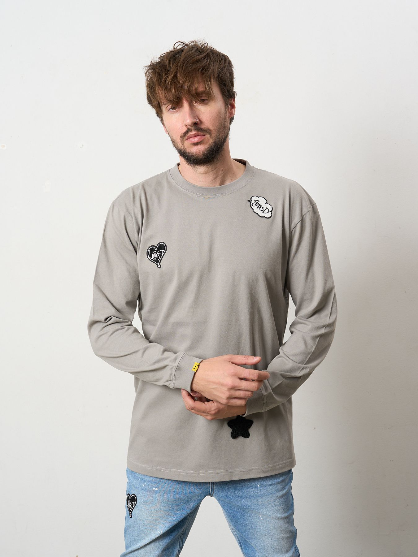 【予約品 5月8日(木) AM10時 締切】 5.6ozコットン天竺 CREATE YOUR OWN LUCK&マルチパッチワーク LS Tシャツ / チャコールグレー