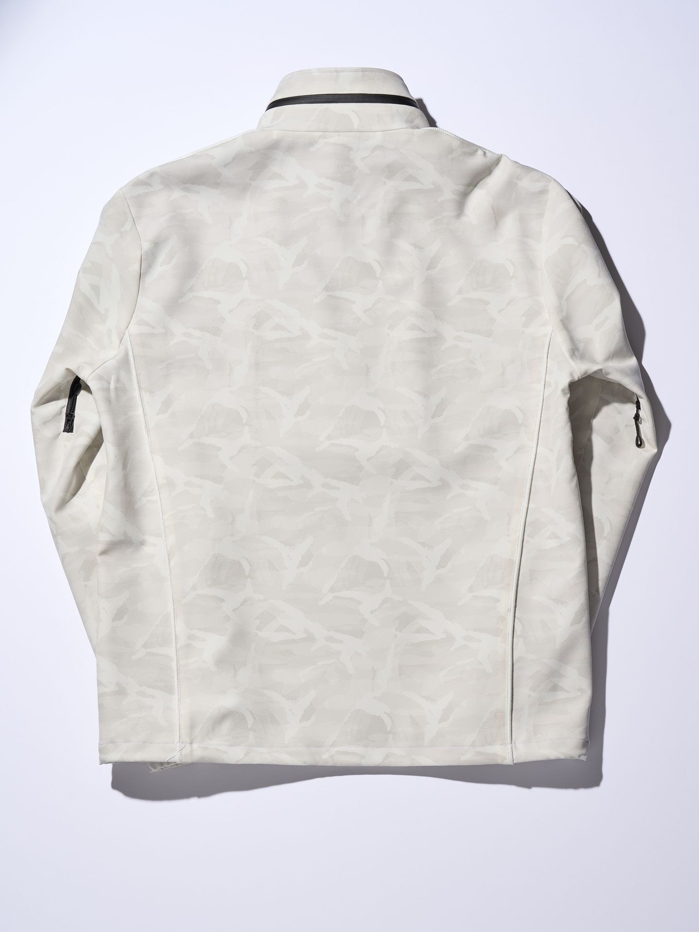 【予約品】 comfy anorak JKT / ジャケット / ホワイト・カモ