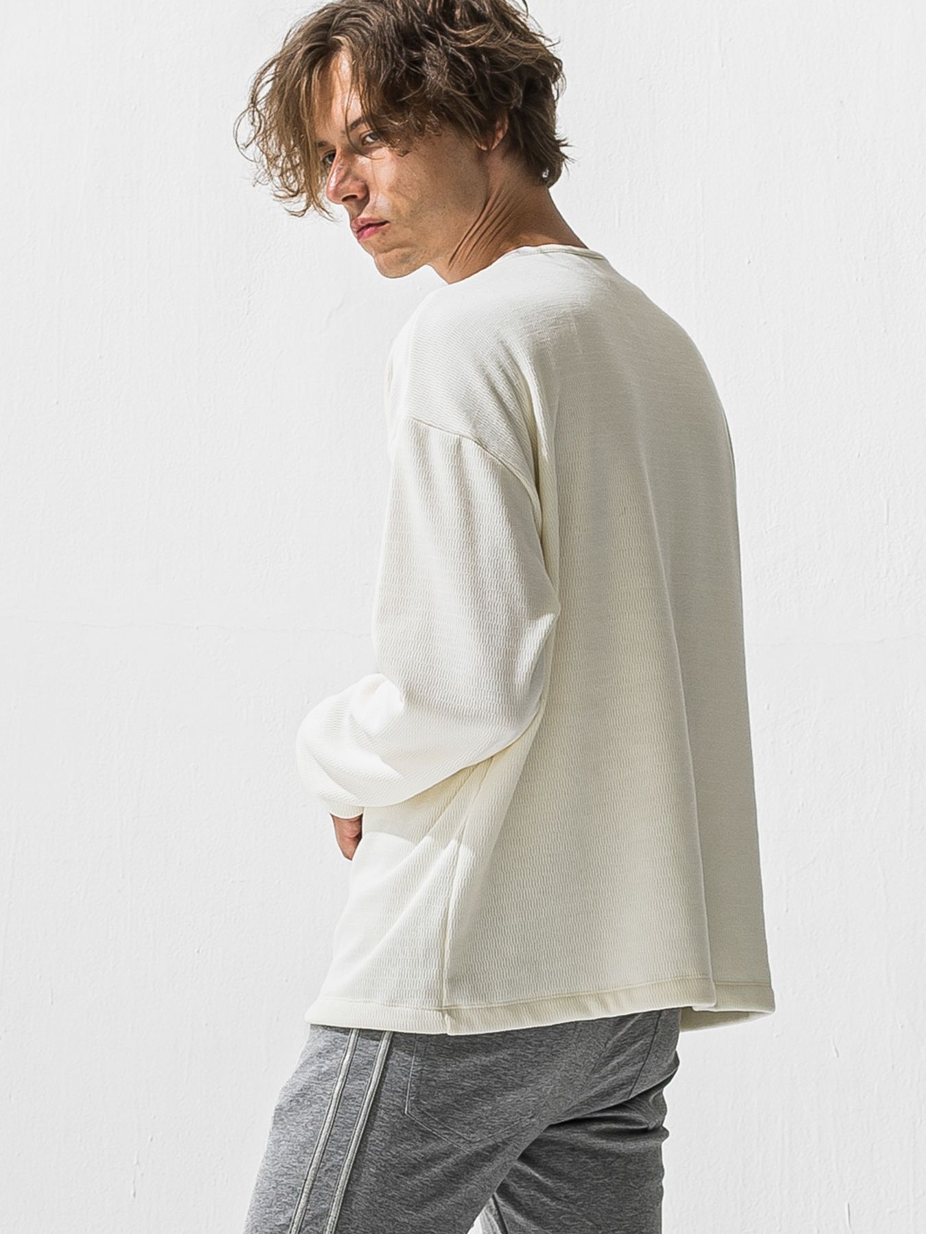 【予約品 9月6日(日) 締切】OVER HENRY VELOURS FLEECE THERMAL / 裏起毛 ハニカムサーマル オーバーサイズヘンリーネック / ホワイト