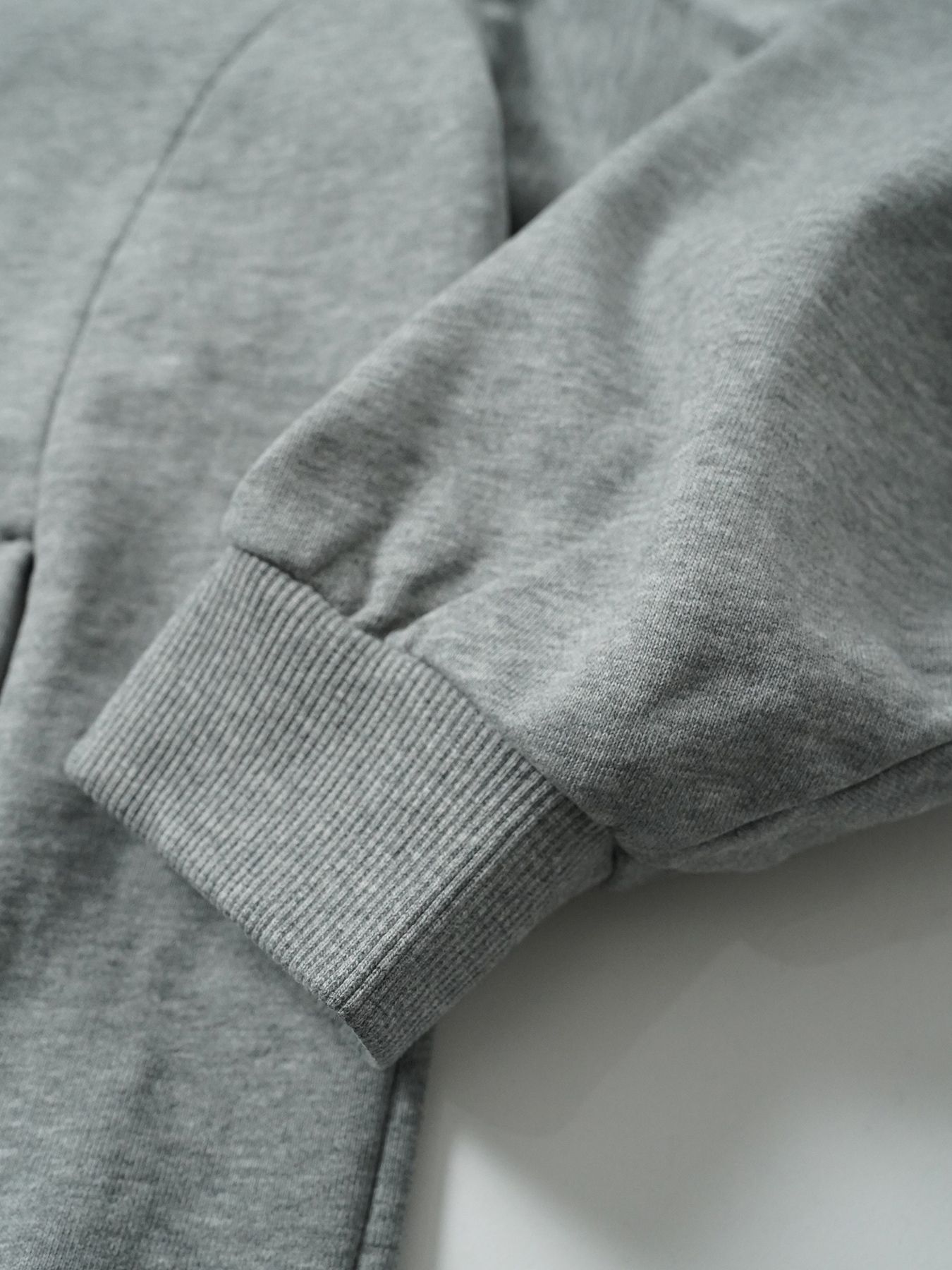 【予約品 5月6日(水) 締切】MOLD-SWEATPARKA / スウェットジップパーカー / 杢グレー