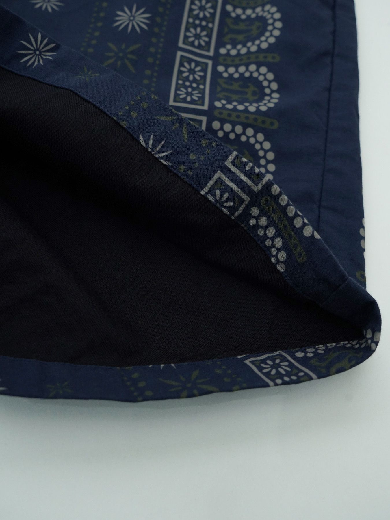 【予約品 2月1日(日) 締切】VINTAGEBANDANA SHORTS / ヴィンテージバンダナ柄 ショーツ / ネイビー