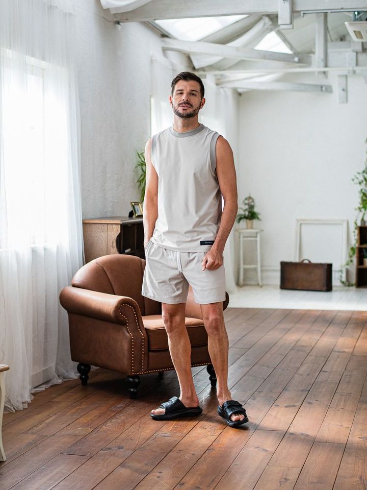 《予約品3月3日18：00締め》 TV NYLON SHORTS / ショーツ / グレージュ