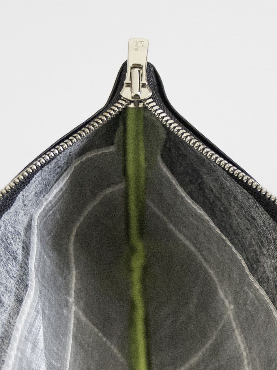 《予約品》 Dyneema® Leather RING ポーチ_L  / ブラック