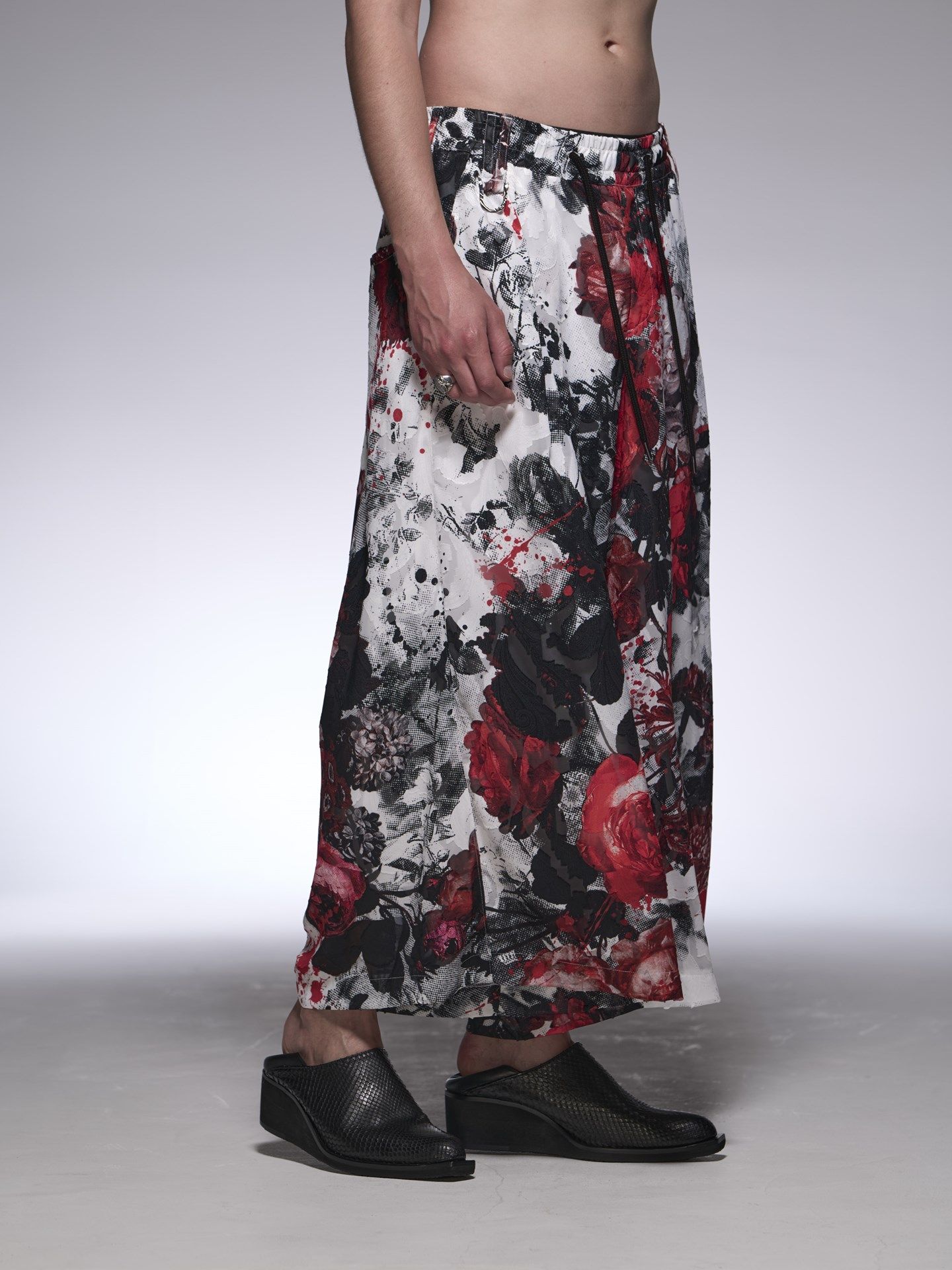 《予約品》 SplashFloraWideTuckSlacks / ワイドタックスラックス / ホワイト＆レッド