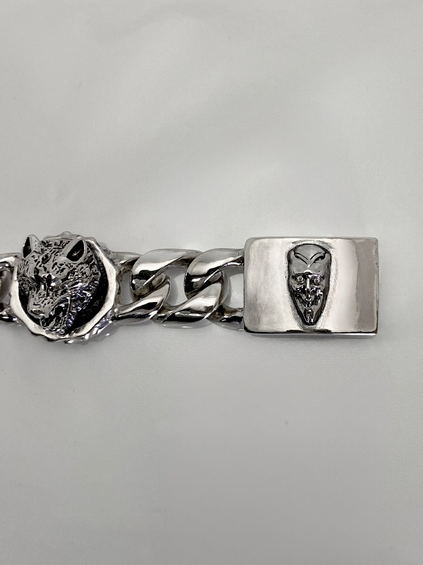 《受注生産》CHAIN BRACELET [WOLVES] with 10 DIAMONDS / ウルヴスチェーンブレスレット・10ダイヤモンドアイズ / 注文から5～10週間後入荷予定