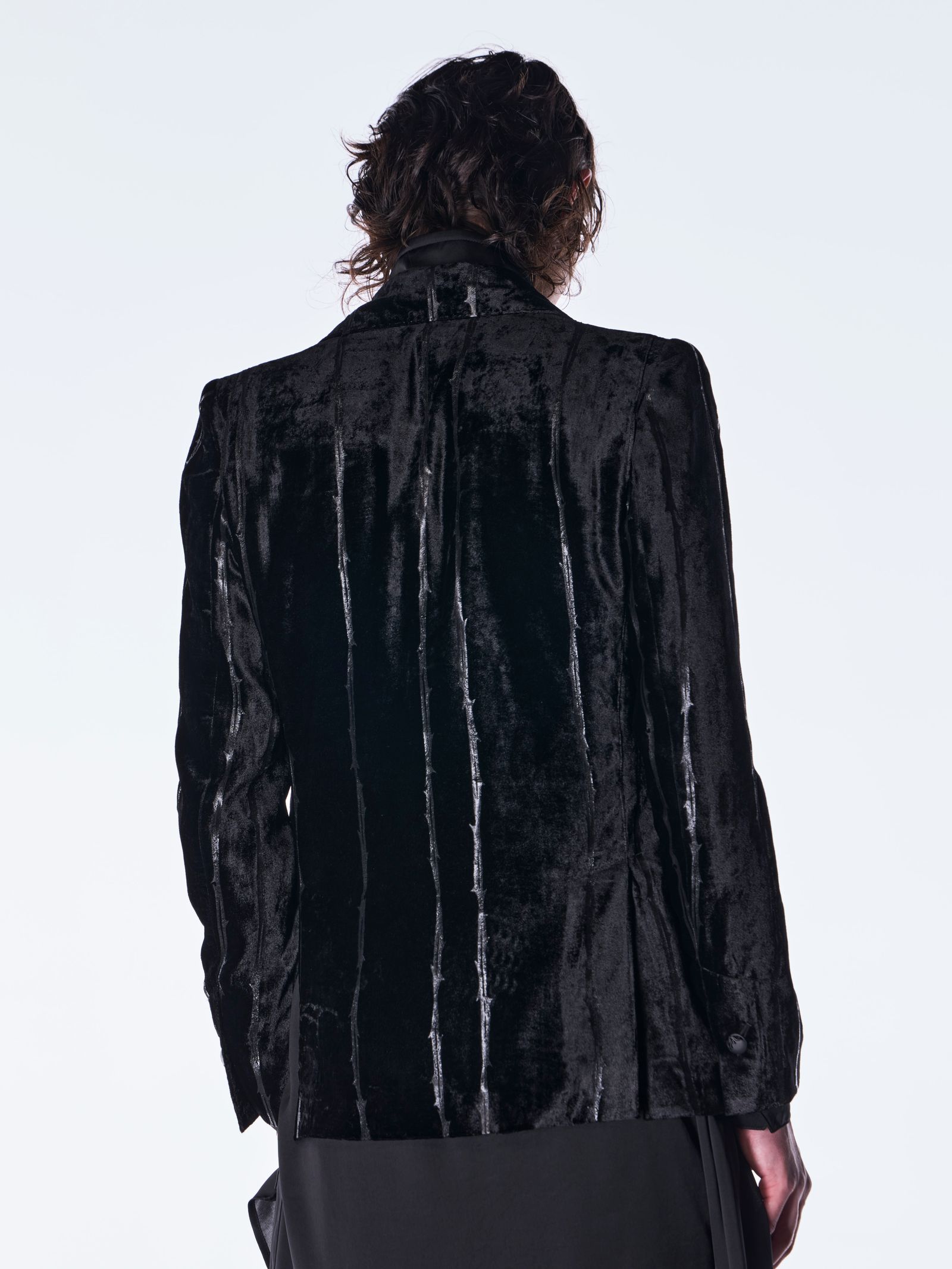 【予約品 6月29日(月) 締切】TOGE Velvet Peaked Jacket / ベルベット ピークドラぺル ジャケット / ブラック