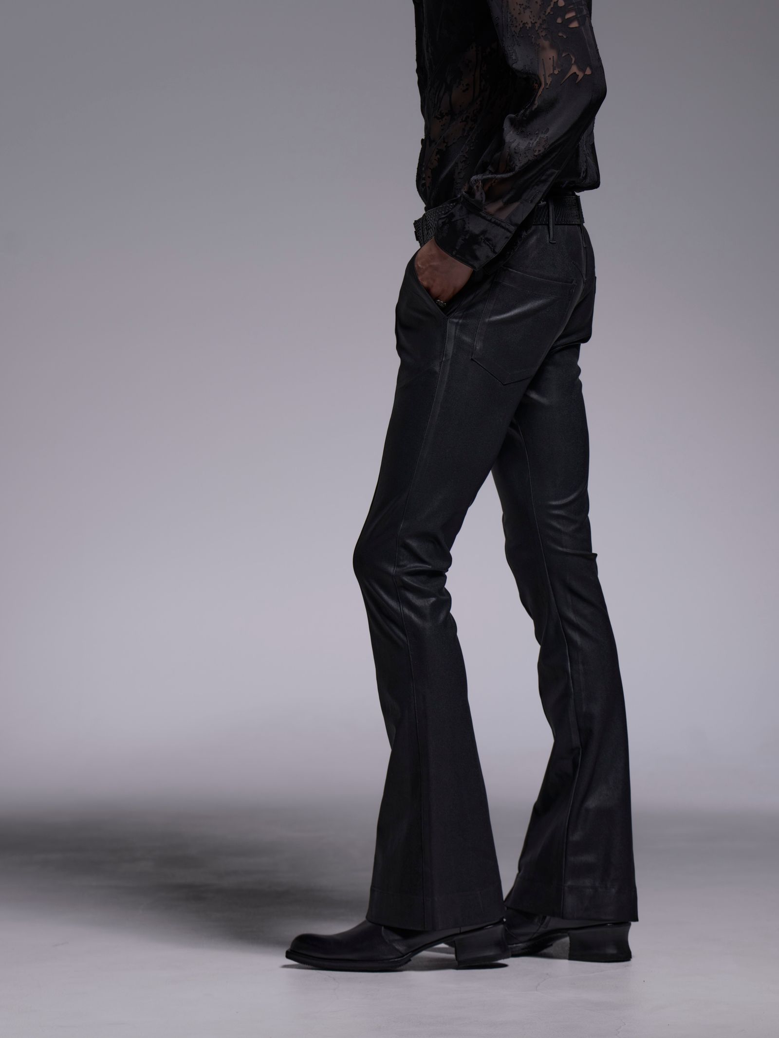 【予約品 1月4日(日) 締切】Coating Flare Skinny Slacks / コーティング フレアスキニースラックス / ブラック