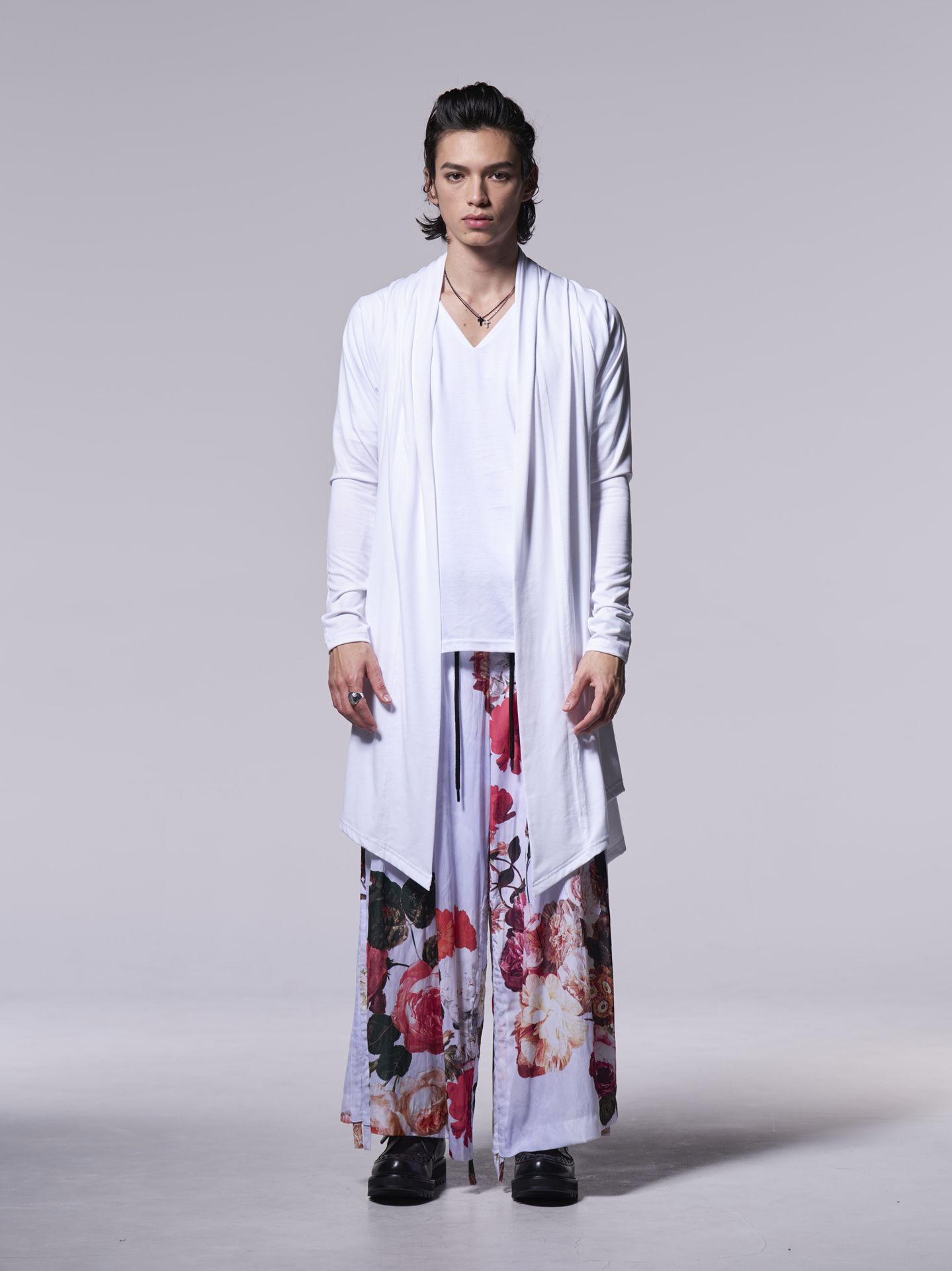 《予約品》 SharringWideTuckSlacks / ワイドタックスラックス / ホワイト・フローラ柄