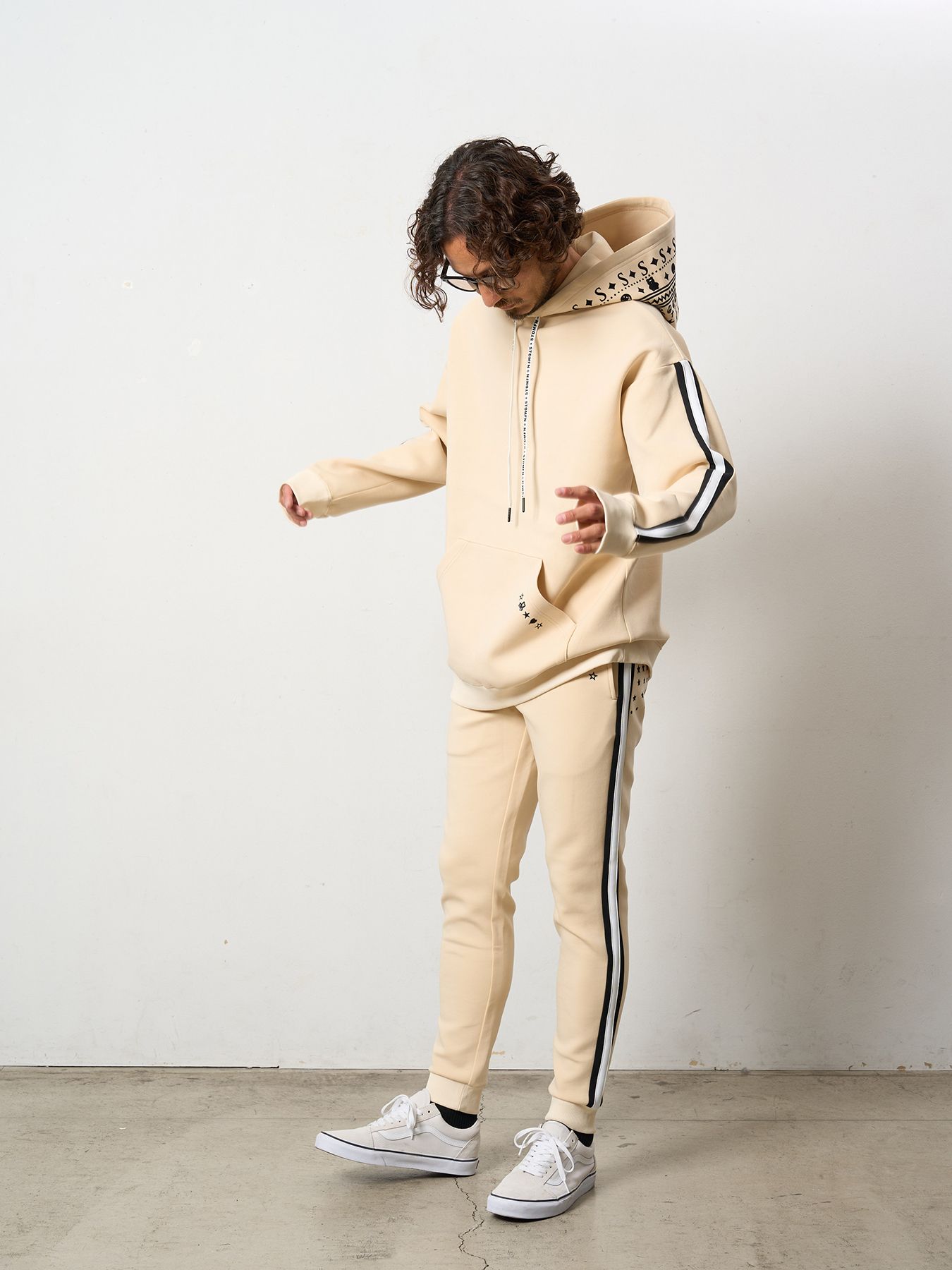 【予約品 5月8日(木) AM10時 締切】 T-Rストレッチポンチ スターノルディックフロッキー ラインリブパンツ / オフホワイト