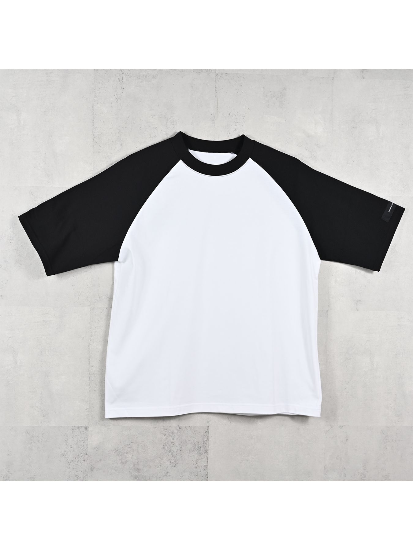 【予約品 11月16日(日) 締切】BACK RC RAGLAN OVER TEE / バックロゴ ラグランスリーブ オーバーTシャツ / ホワイト×ブラック