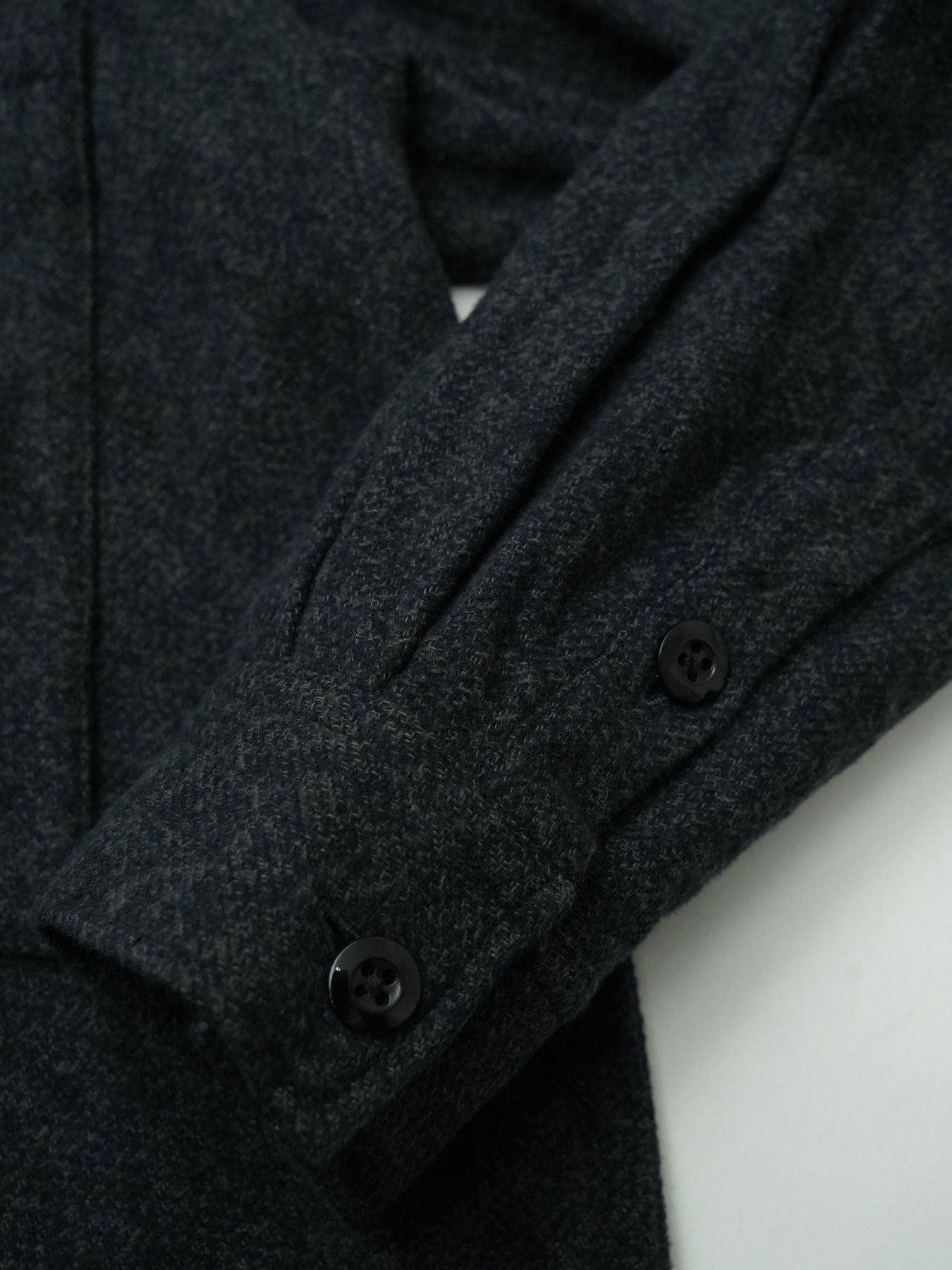 【予約品 】STANDPULL / ジッププルオーバーシャツ / チャコール× ブラック