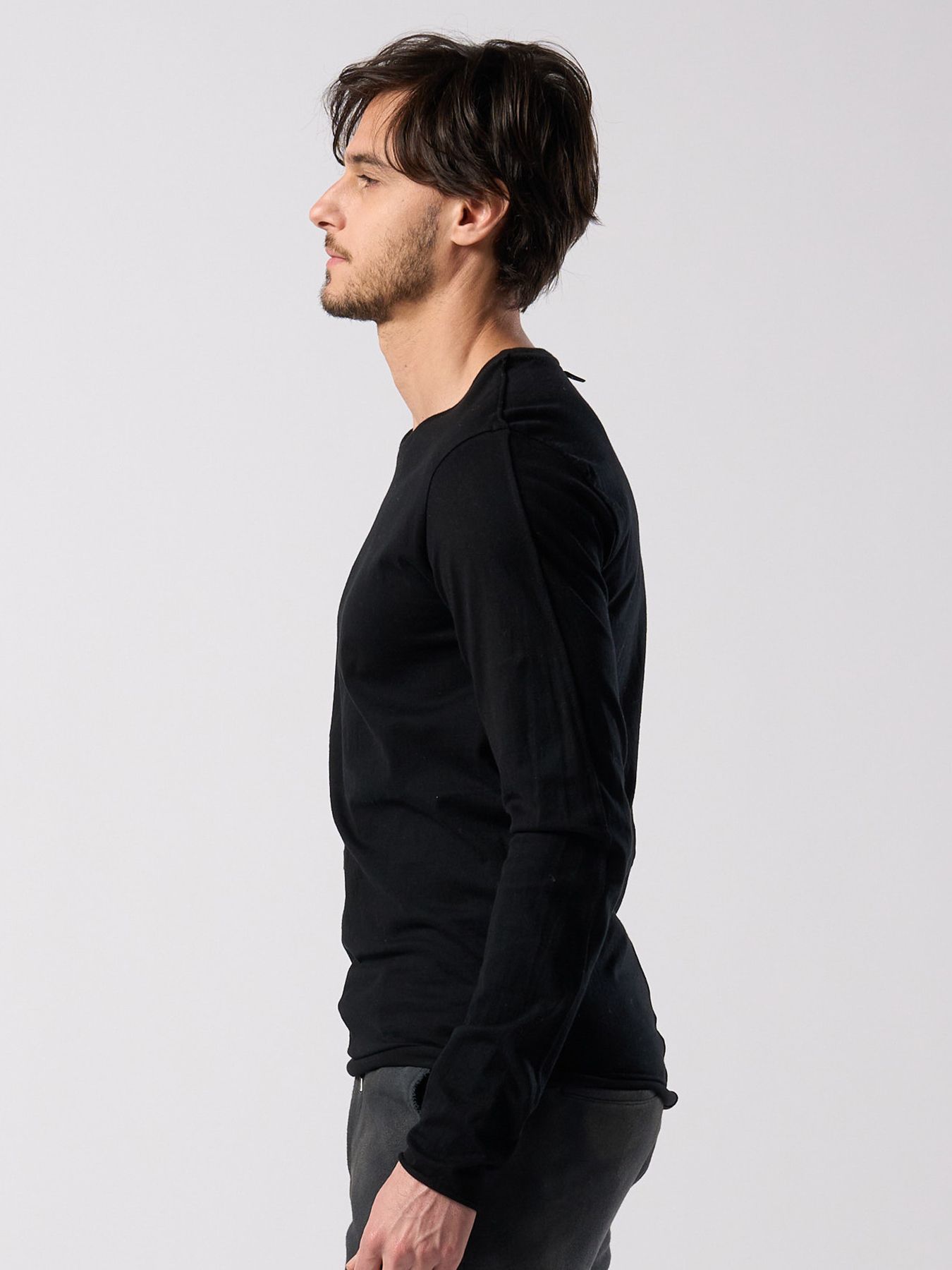 【予約品 4月19日(日) 18時締切】slim cut-off crew-neck L/S / スリムカットオフ クルーネック ロングスリーブ / ディープブラック