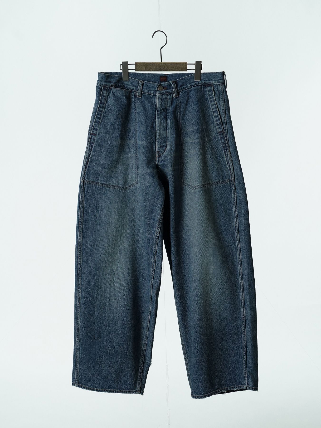 【予約品 5月6日(水) 締切】USN-DENIMTROUSERS aged / ユーズド加工 デニムミリタリーパンツ / インディゴ × 金茶ステッチ 濃