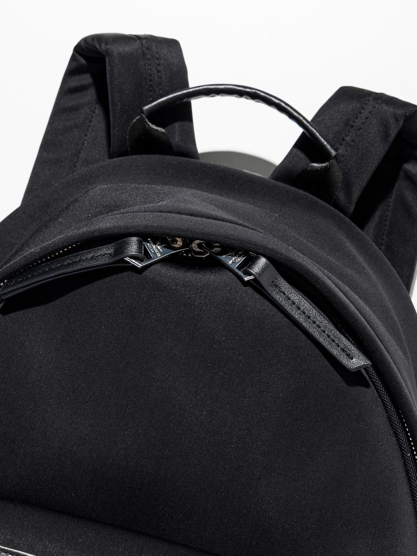 NEOPRENE BIG-ZIP BACKPACK / ネオプレーンバックパック / ブラック