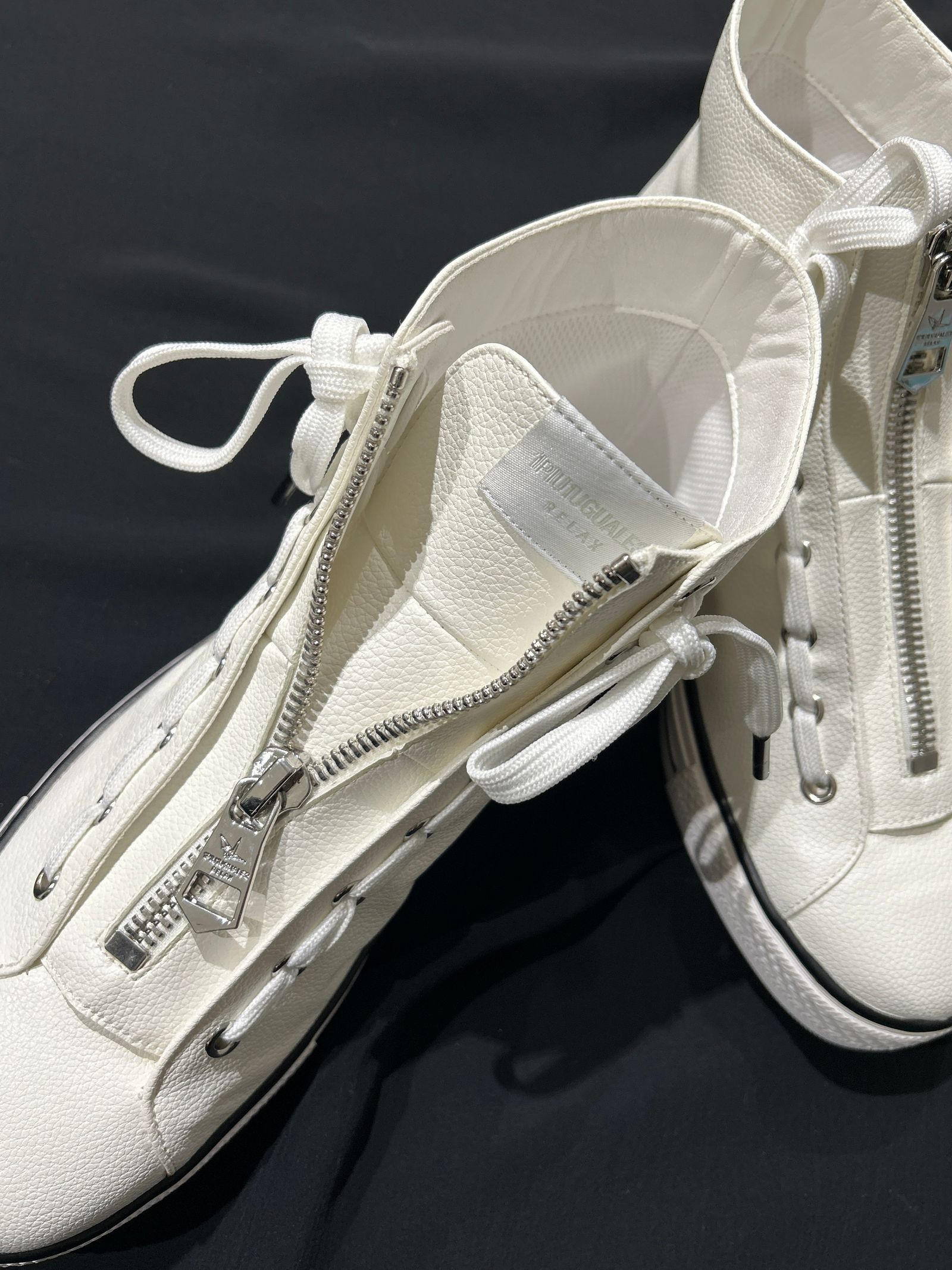 LUXURIOUS ZIP ハイカットスニーカーホワイト 【1PIU1UGUALE3 RELAX】