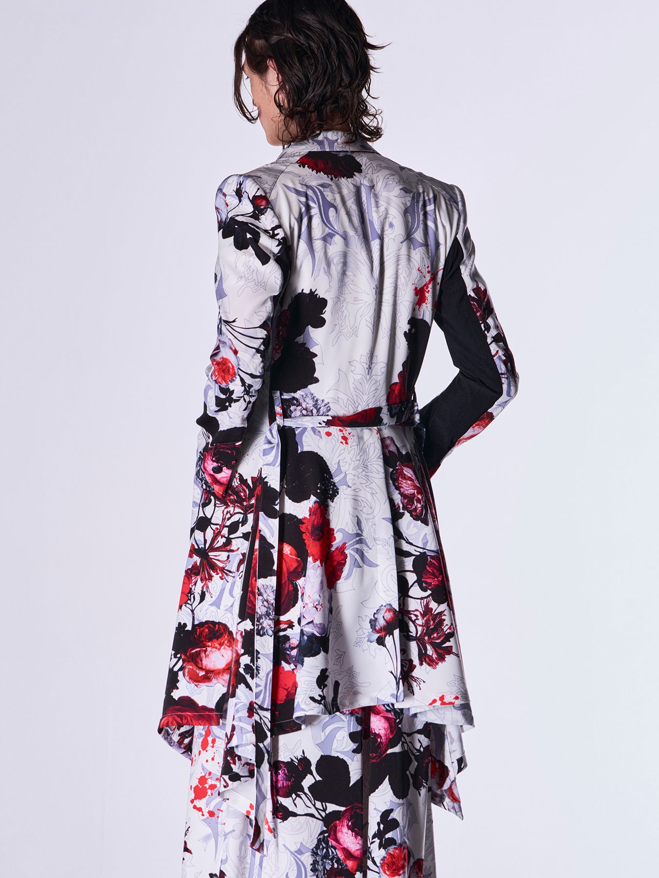 【予約品 6月29日(月) 締切】Goth Flora Suede Satin Flare Jacket / フレアジャケット / ホワイト