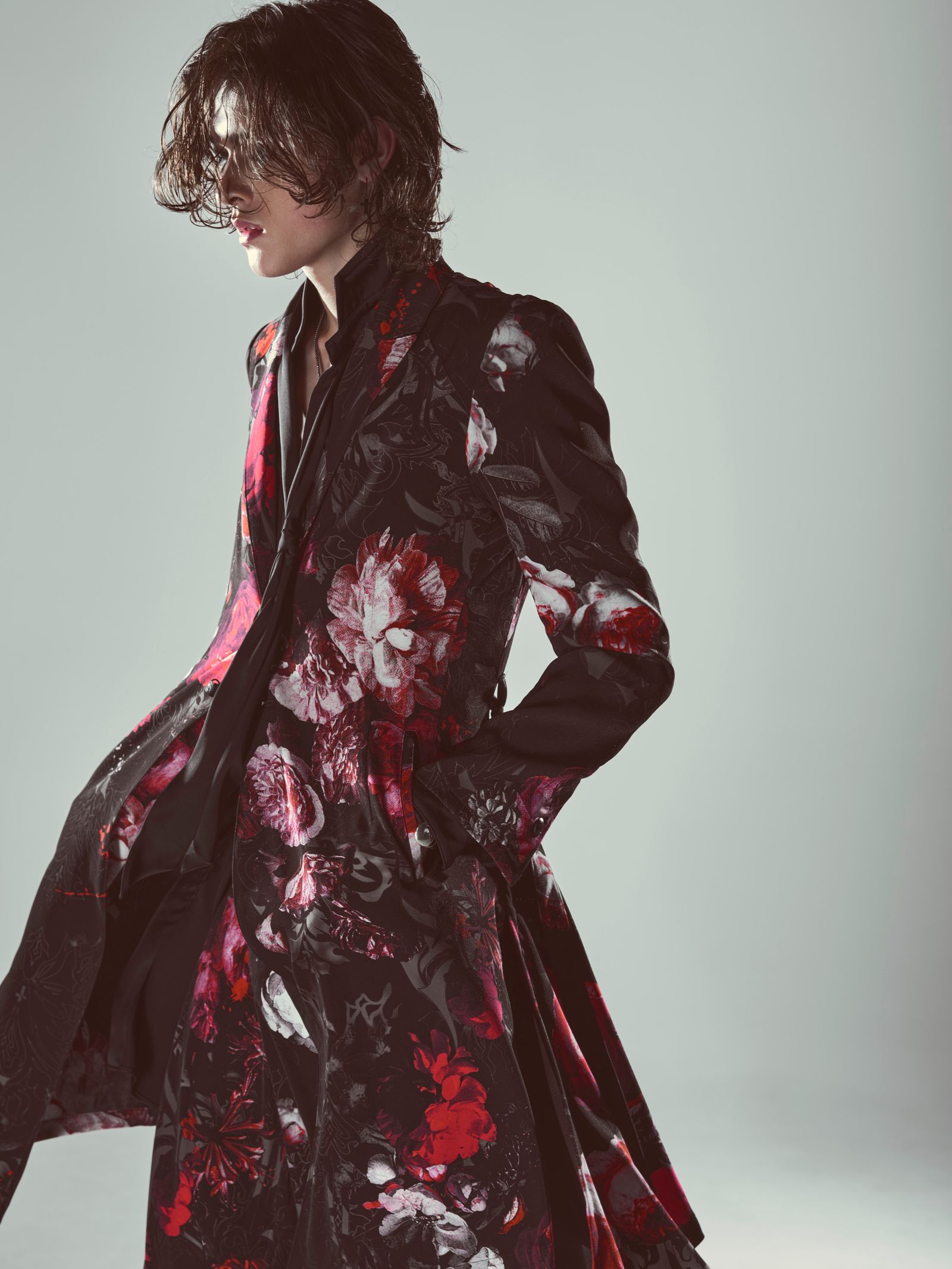 【予約品 6月29日(月) 締切】Goth Flora Suede Satin Flare Jacket / フレアジャケット / ブラック