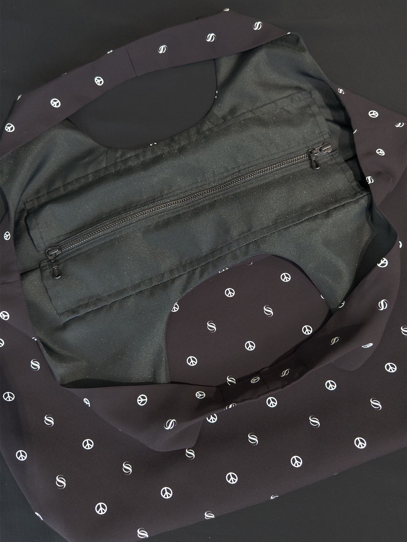 【予約品 4月26日(日) 締切】Peace Dot Shoulder Tote Bag / ピースドット ショルダートートバッグ / ブラック