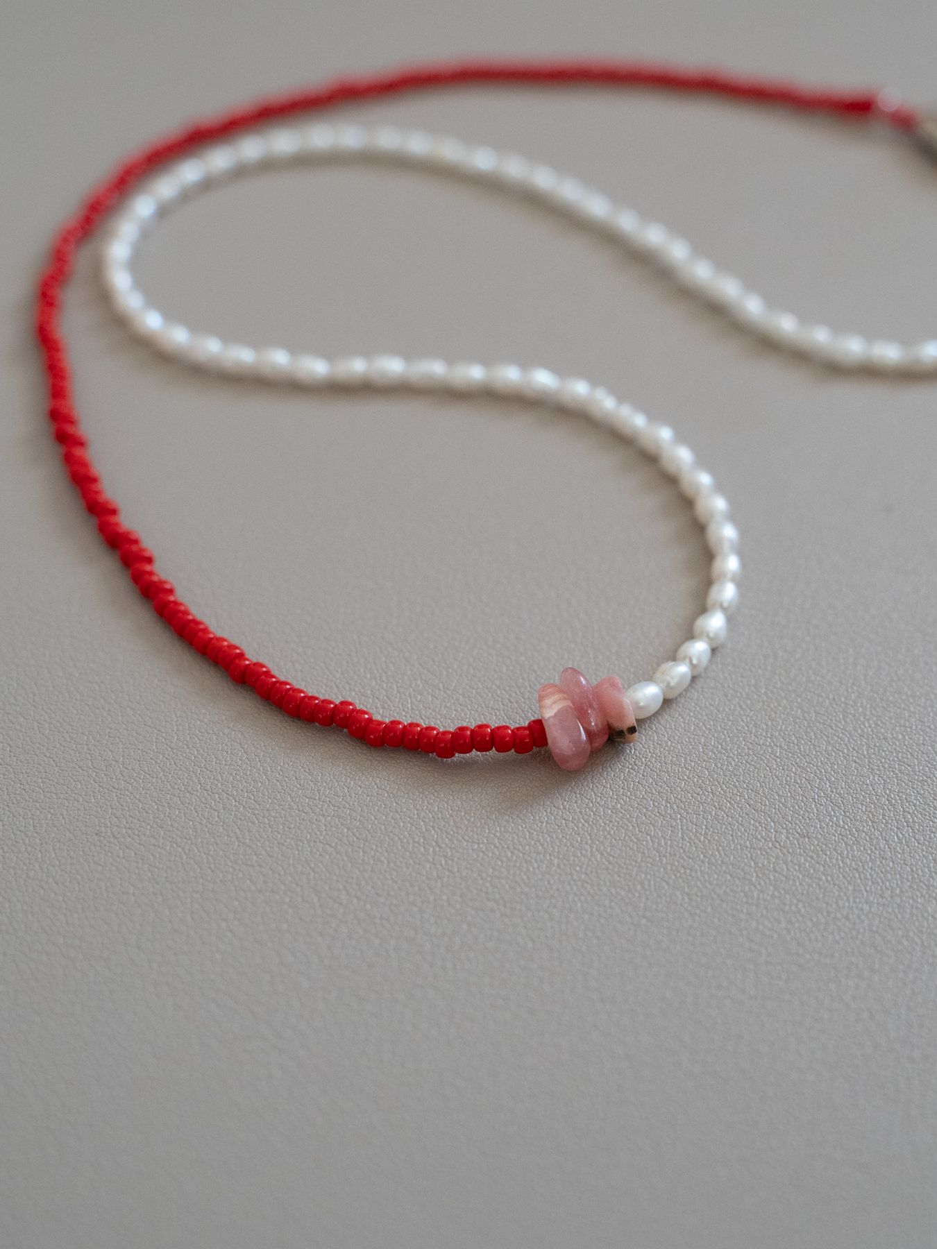 《予約品》 GEMSTONE TOP NECKLACE / ネックレス / レッド 【Iroquois.SENTI】