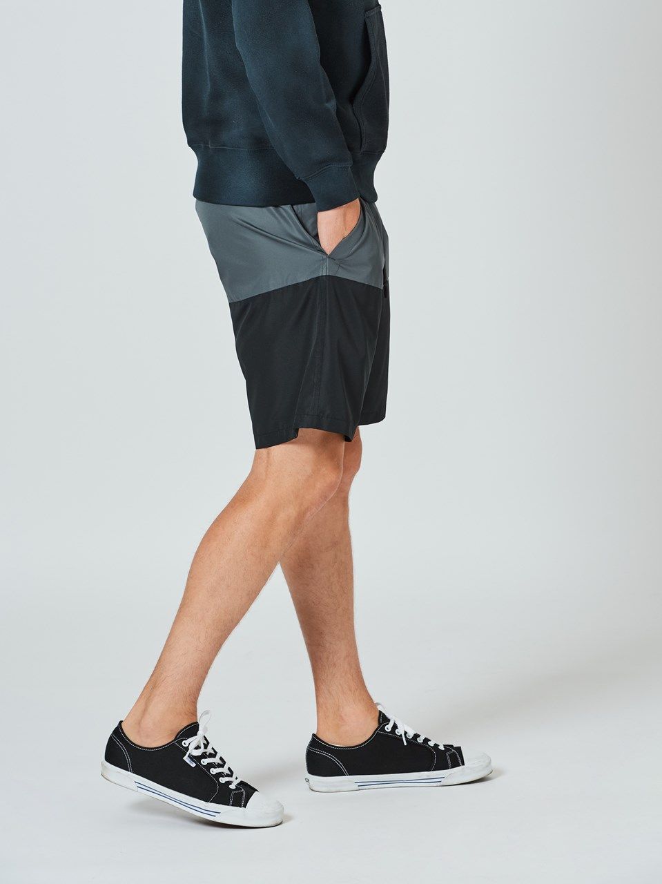 (予約品2023年10月19日18時締め) Light Shell Shorts / ショートパンツ / ブラック