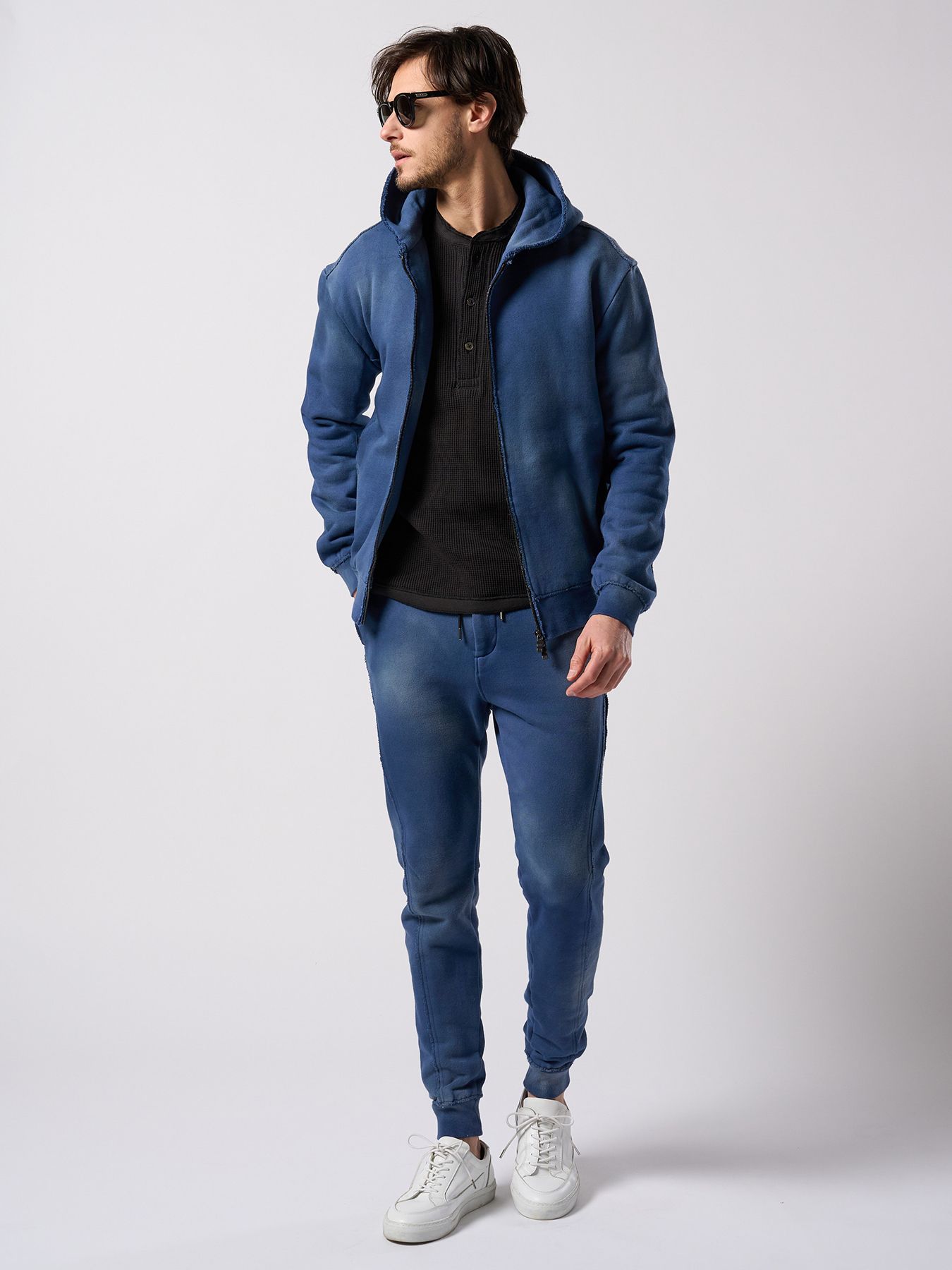 【予約品 4月19日(日) 18時締切】fade zip-up hoodie / フェード ジップアップ フーディー / フェードネイビー