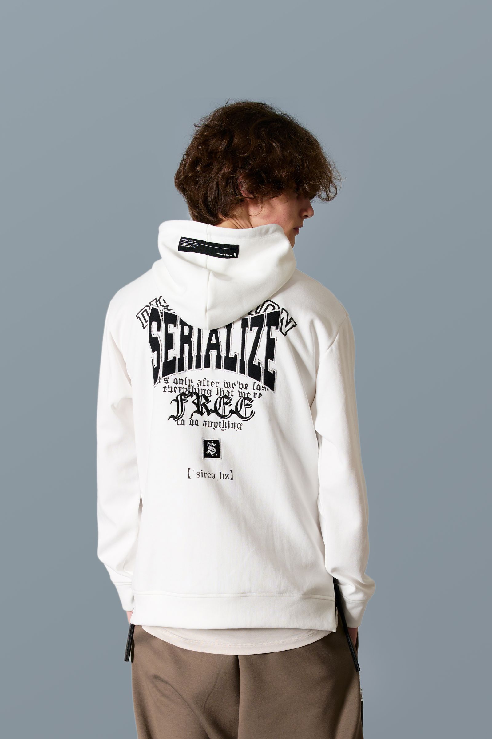 SERIALIZE - COLLEGE-ROCK PULL HOODIE カレッジロックプル