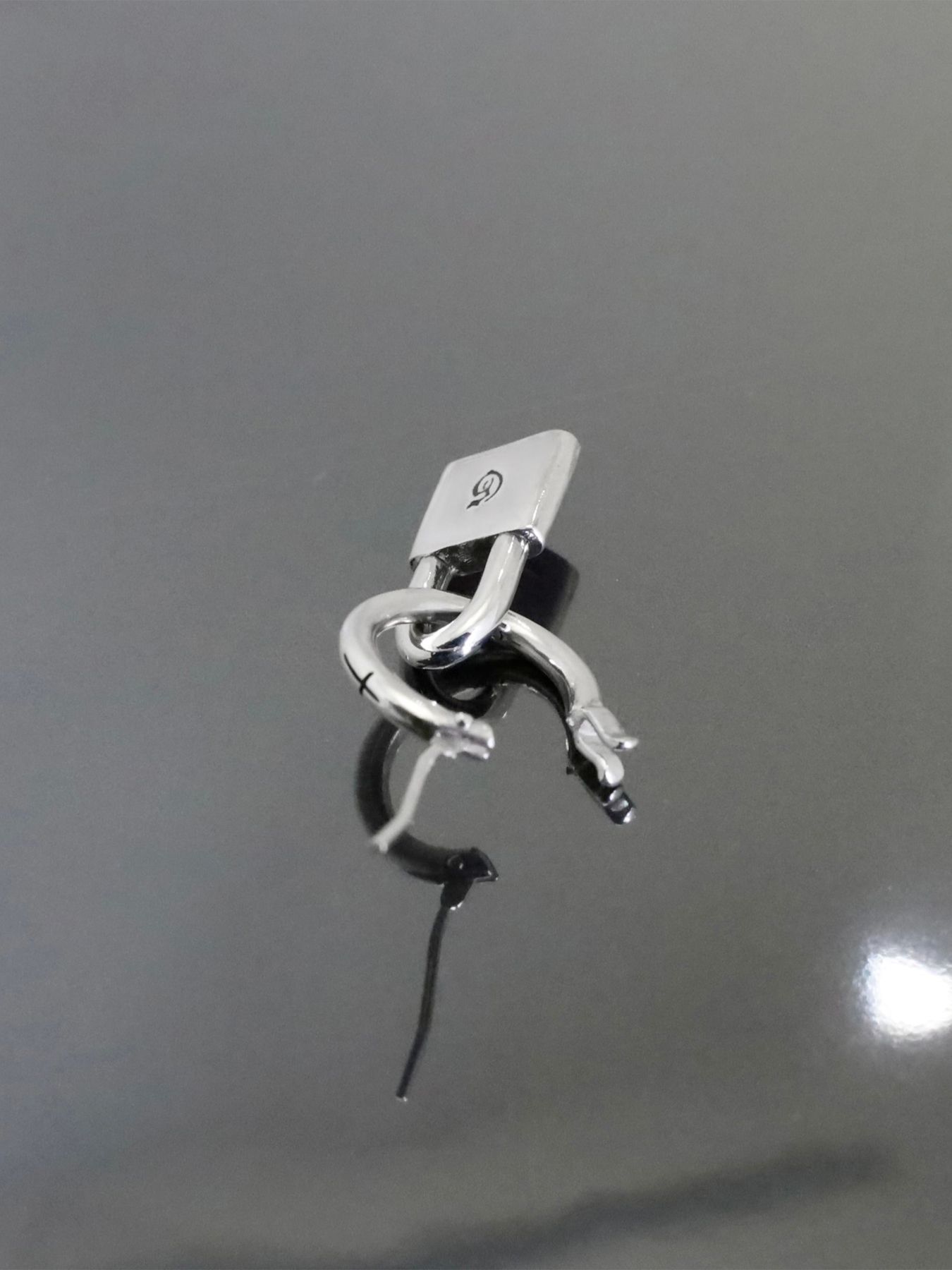 《受注生産》CROSS THIN HOOP with PADLOCK / クロスシンフープ ウィズ パドロック / 注文から1～2週間後入荷予定