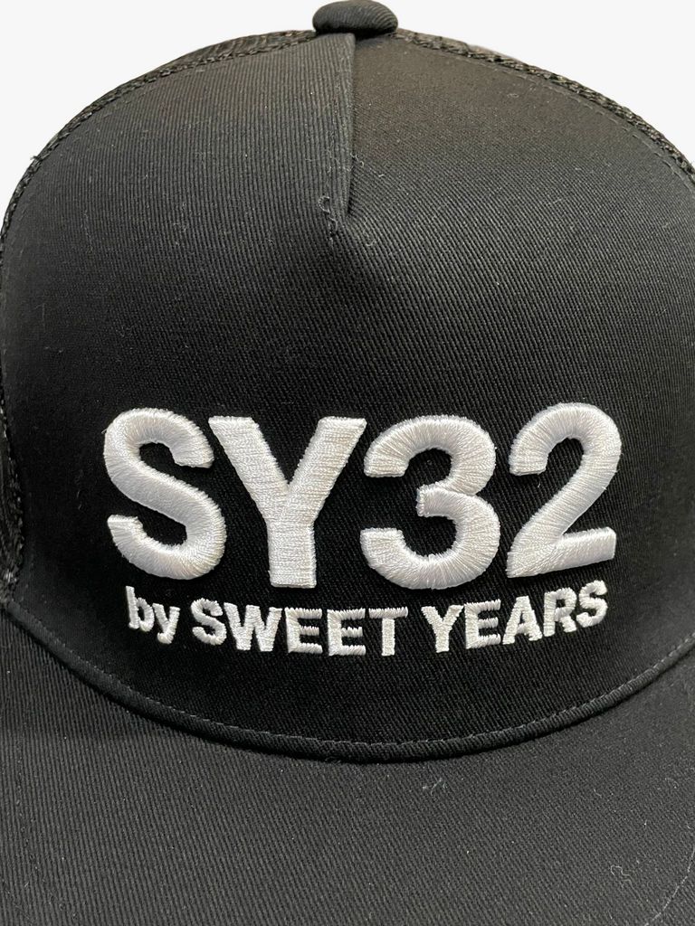 SY32 by SWEET YEARS - 3Dロゴ メッシュキャップ / BLACK 【SY32