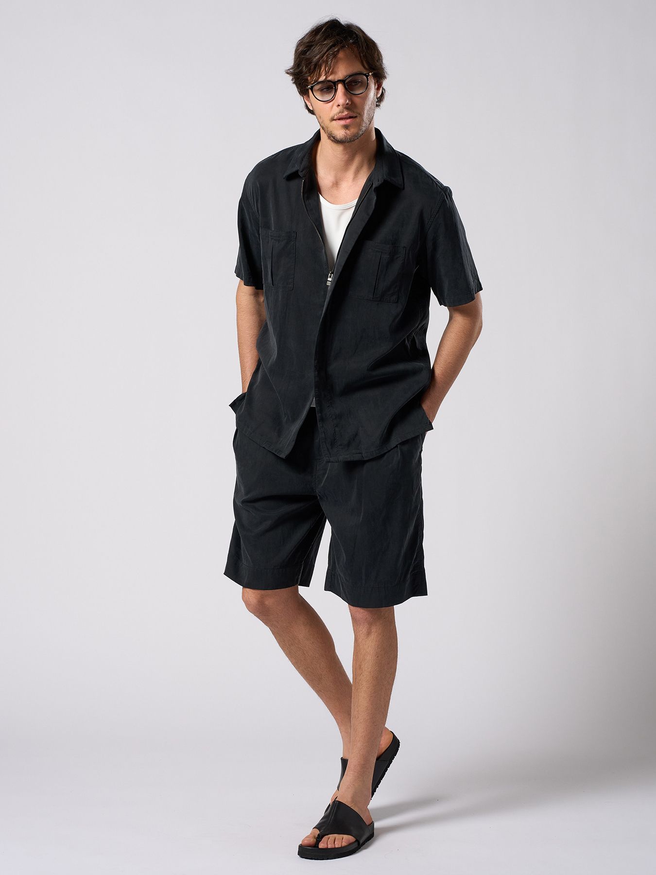 【予約品 1月25日(日) 締切】front-zip shirt H/S / フロントジップ ハーフスリーブシャツ / ブラック