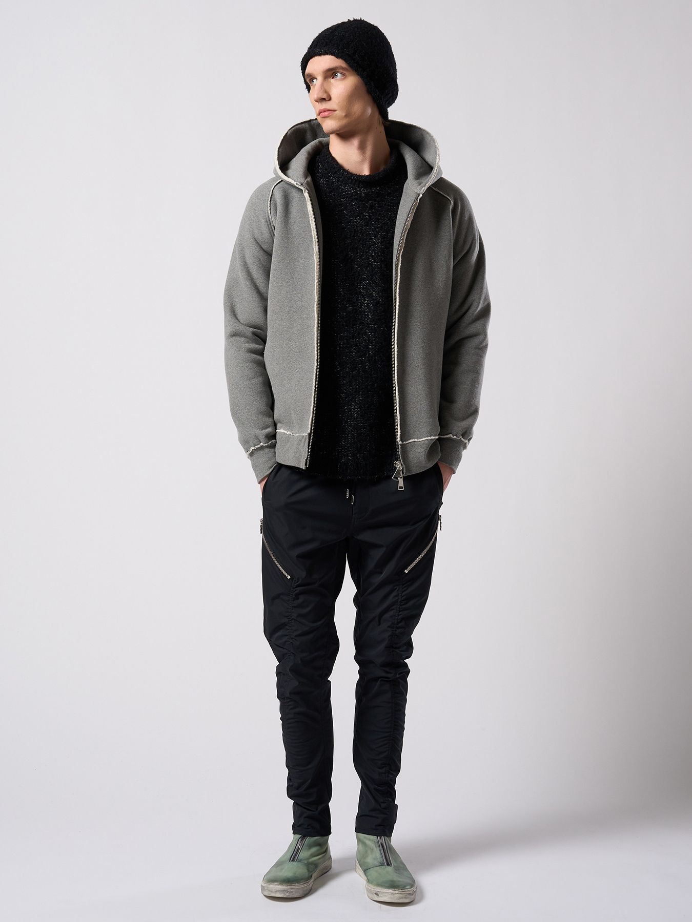 【予約品 4月19日(日) 18時締切】fancy yarn crew-neck knit / クルーネックニット / ブラック