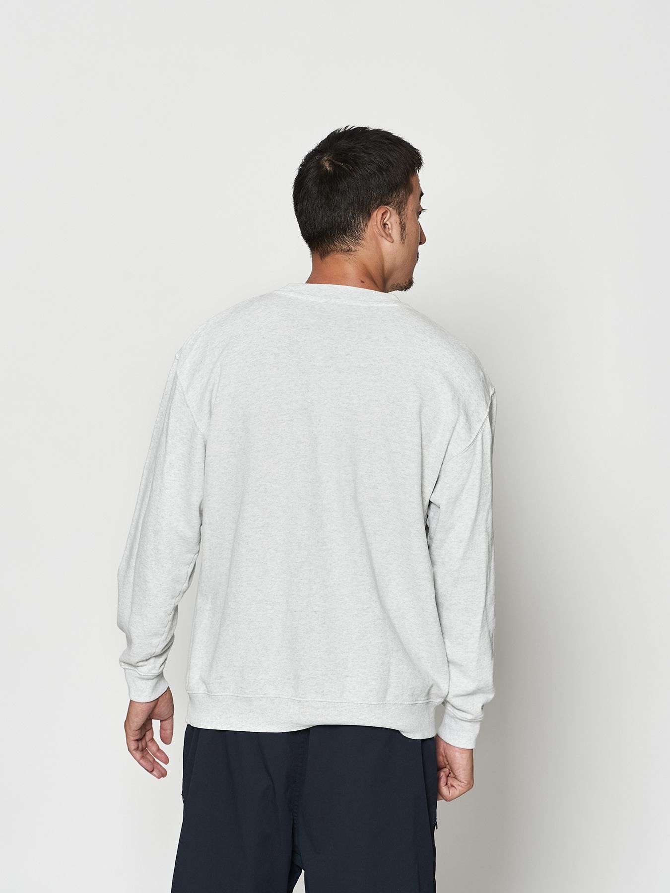 【予約品 10月9日(木) 締切】muta Aging Circle Logo Crewneck / スウェット / アッシュグレー【Acanthus × muta MARINE】
