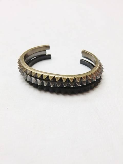 STUDS TRIPLE BANGLE スタッズトリプルバングル