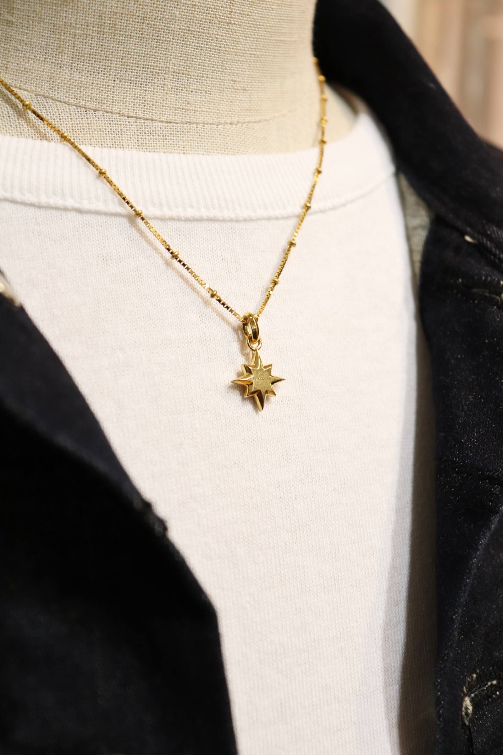 SUN CHARM PENDANT/GOLD