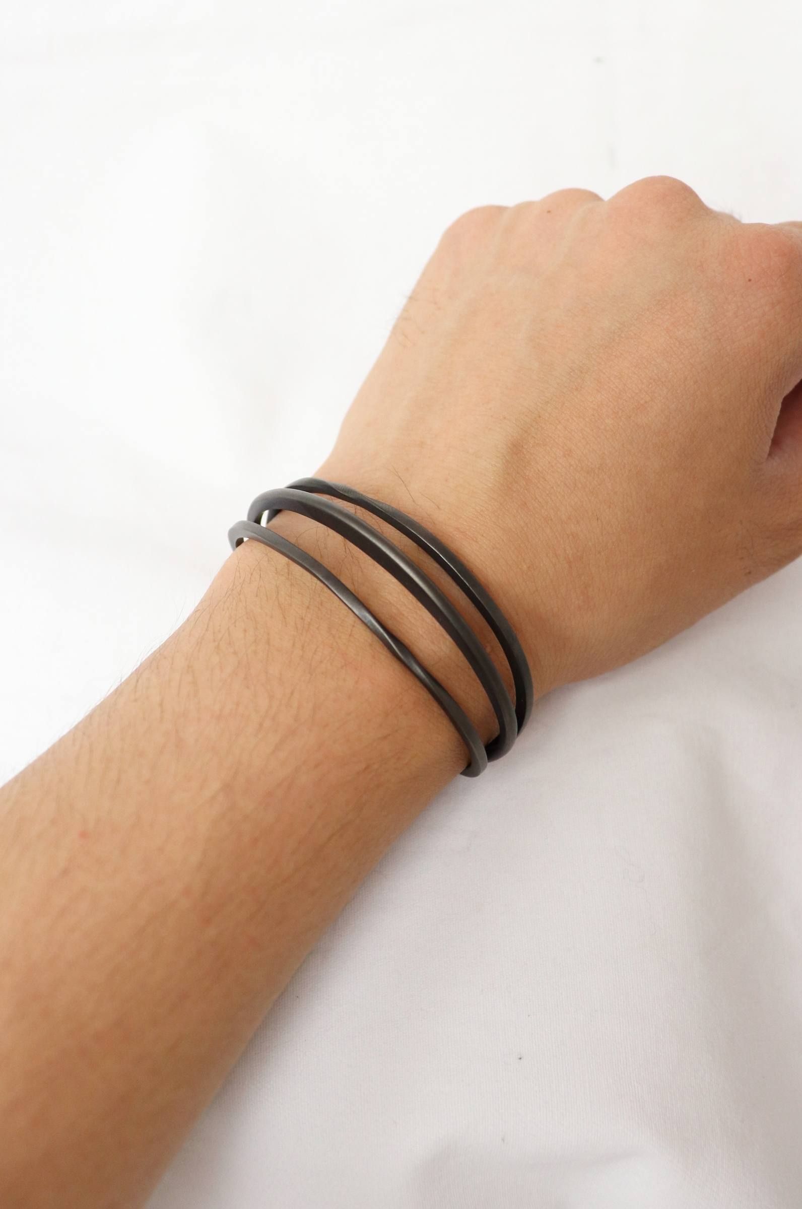 TRINITY BANGLE TWIST&SLASH/black matte