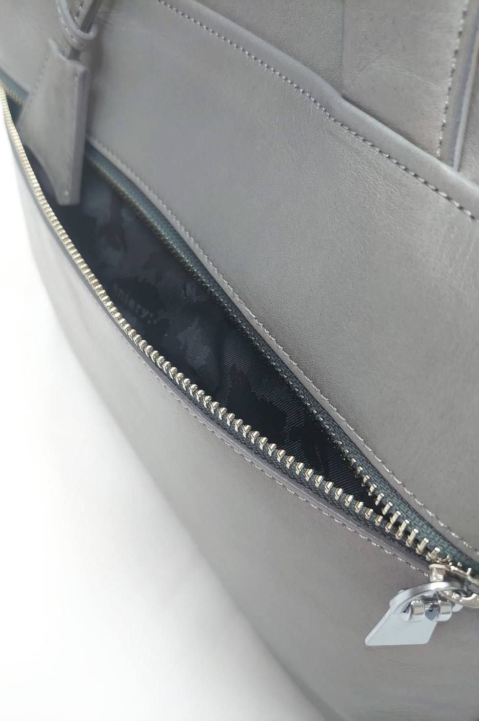 Antique Leather ブリーフ/	Light Gray【aniary】