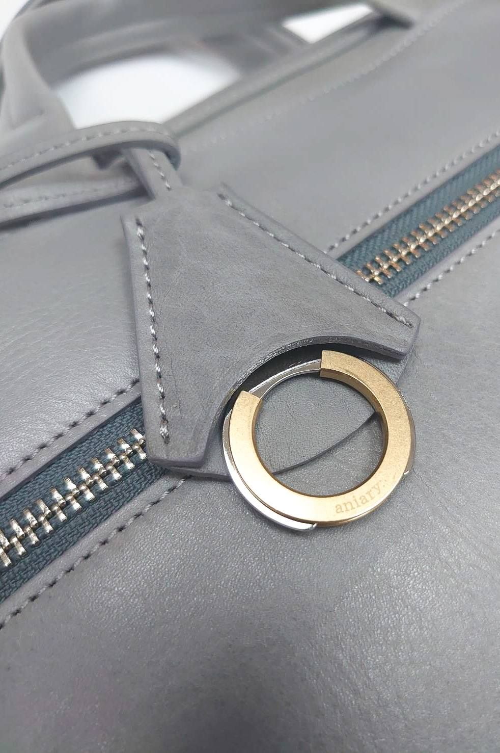 Antique Leather ブリーフ/	Light Gray【aniary】