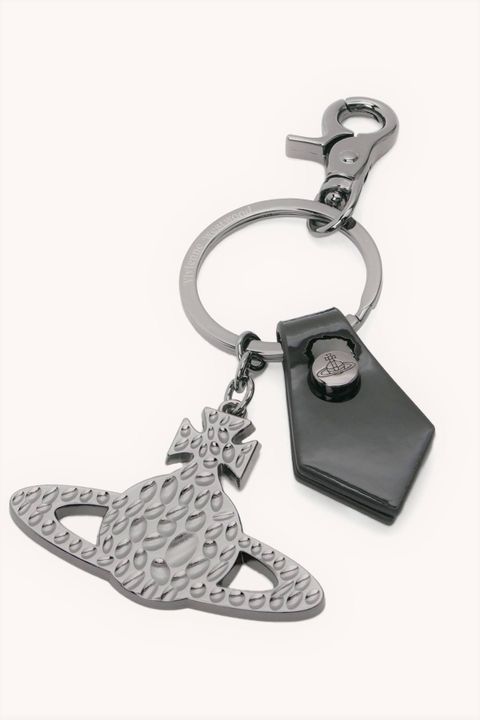 ELIZABETH HAMMERED ORB オーブキーホルダー【Vivienne Westwood】ブラック×ガンメタル