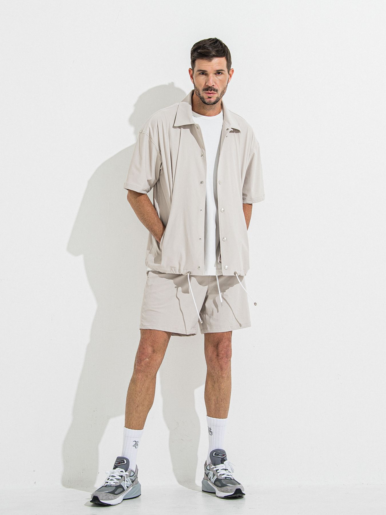 【予約品 】NYLON HALF COACH JACKET / グレージュ