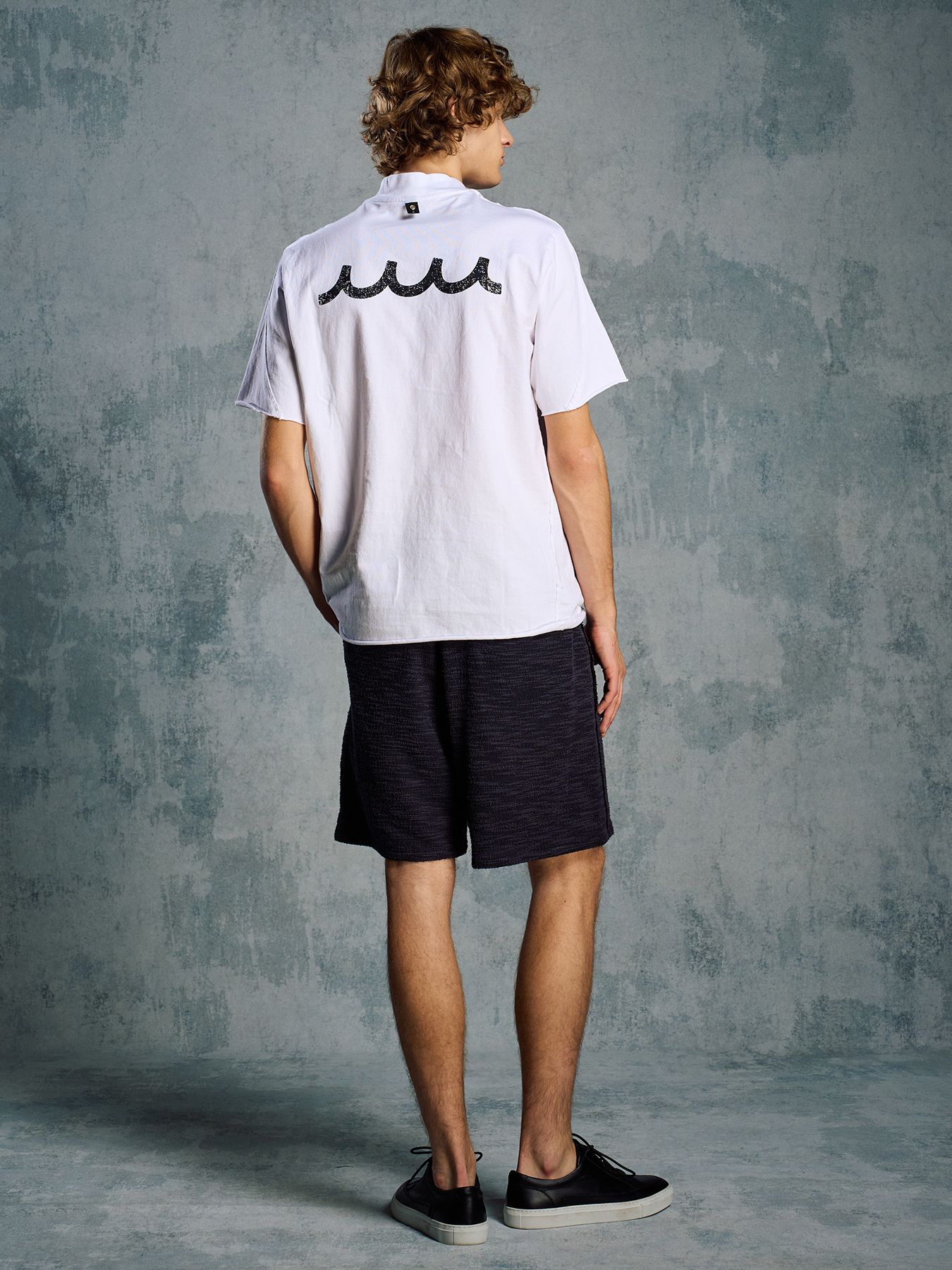 【予約品 1月25日(日) 締切】muta × wjk collection：cut-off mock S/S (printed) / カットオフ モックネック ショートスリーブ / ホワイト