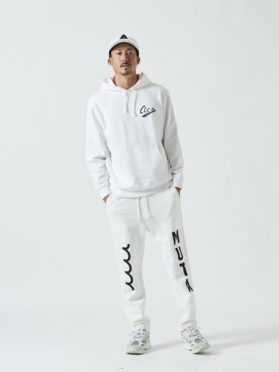 (予約品)  muta ohtadesigh×SToL Hooded Sweatshirt / スウェットパーカー / ホワイト 【Acanthus×muta】 9月上旬頃入荷予定