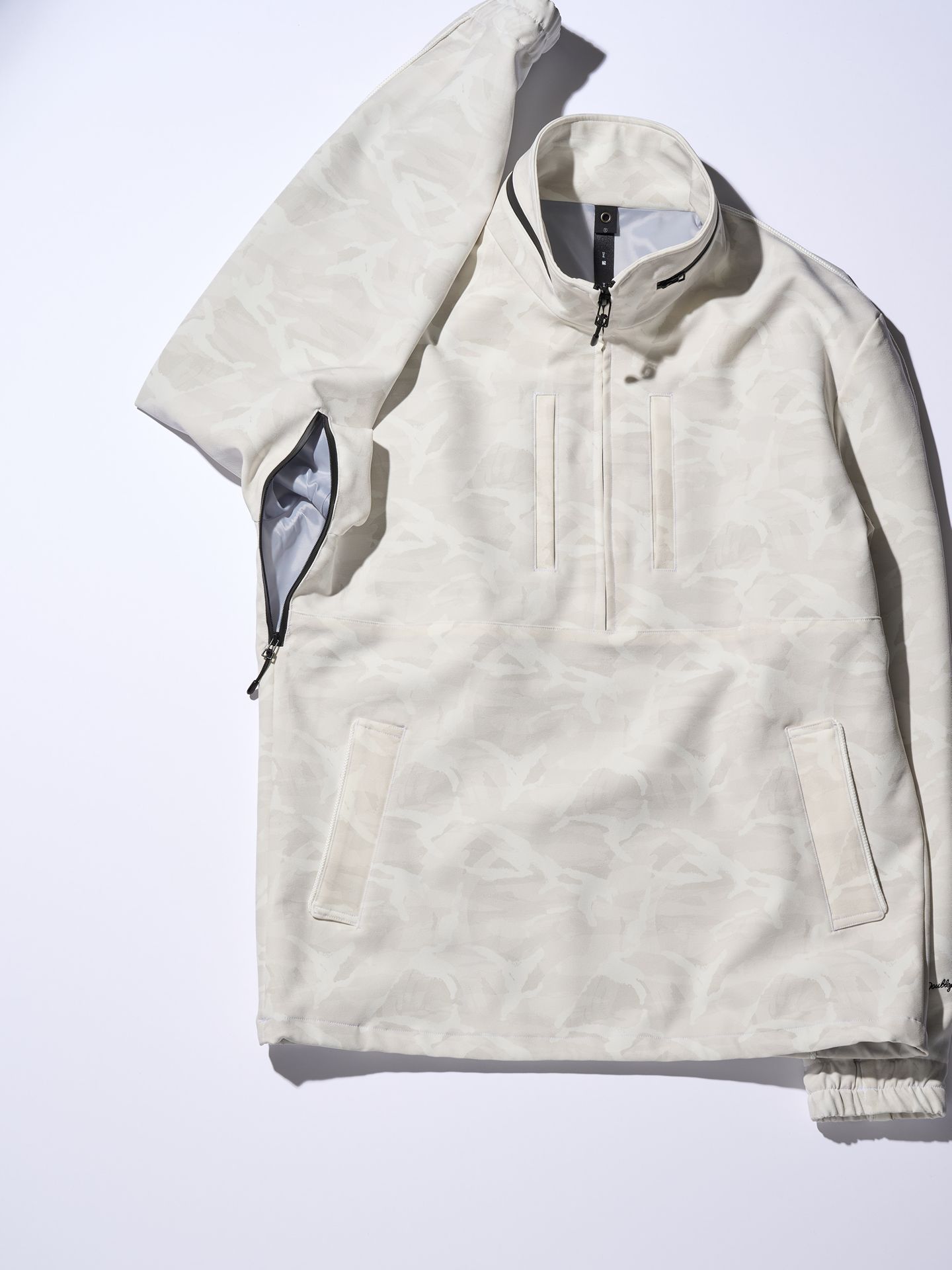 【予約品】 comfy anorak JKT / ジャケット / ホワイト・カモ