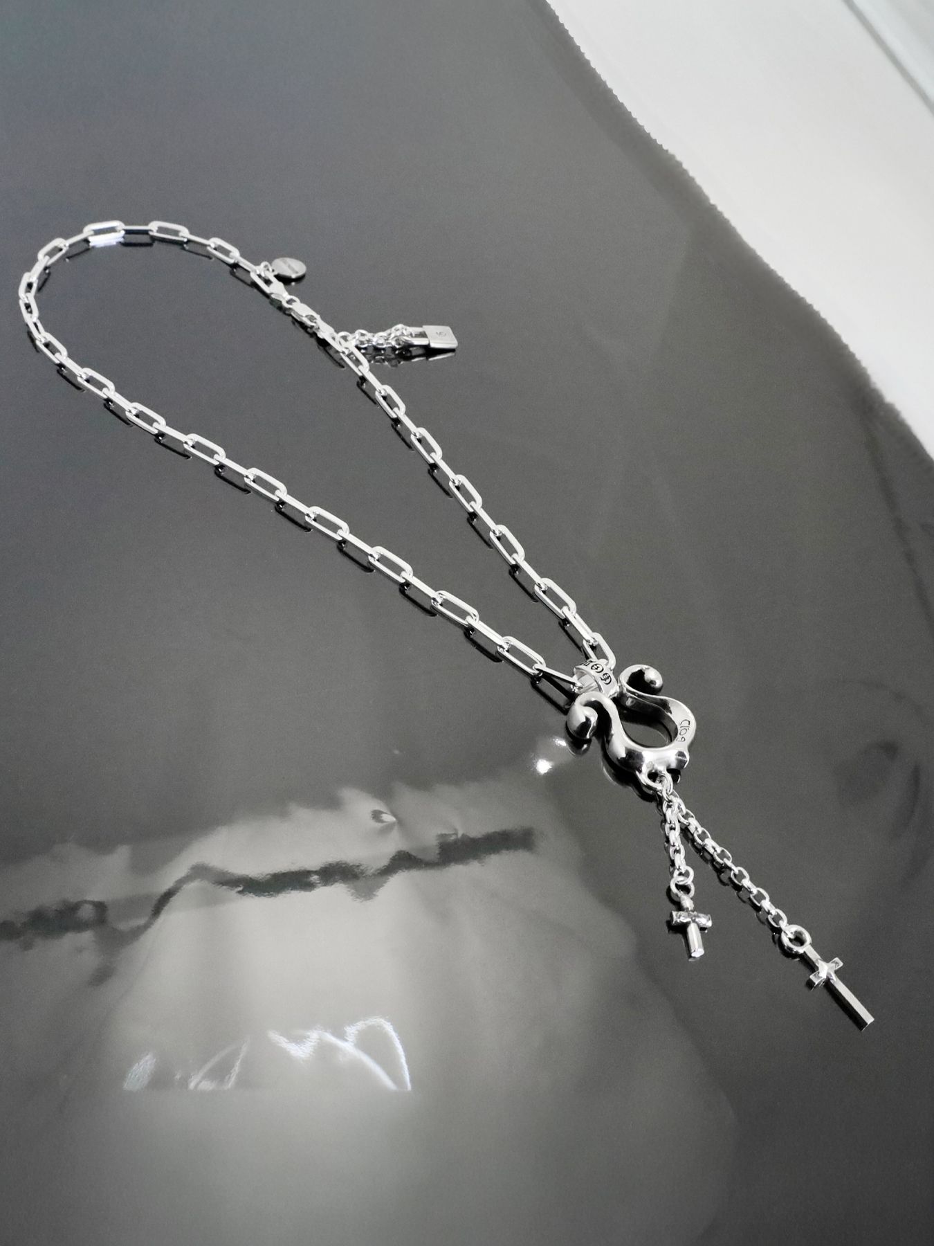《受注生産》RHYTHMIC HORSESHOE LARGE with CROSSES 4C #1 NECKLACE / リズミックホースシュー・L ウィズ クロス 4C #1 ネックレス / 注文から2～3週間後入荷予定