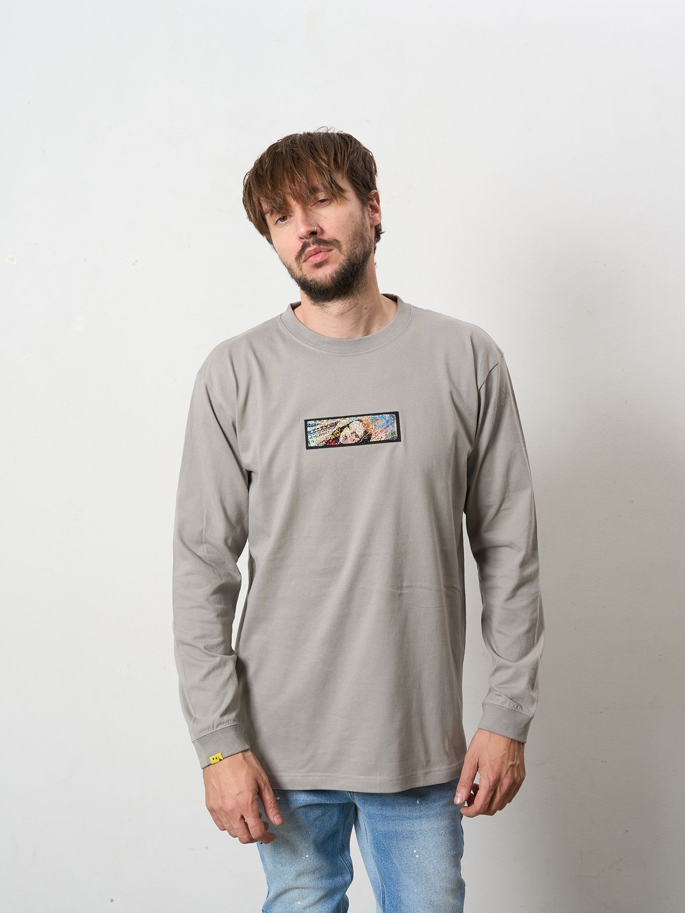 【予約品 5月8日(木) AM10時 締切】 5.6ozコットン天竺 YOU GOT THIS シークインLS Tシャツ / チャコールグレー