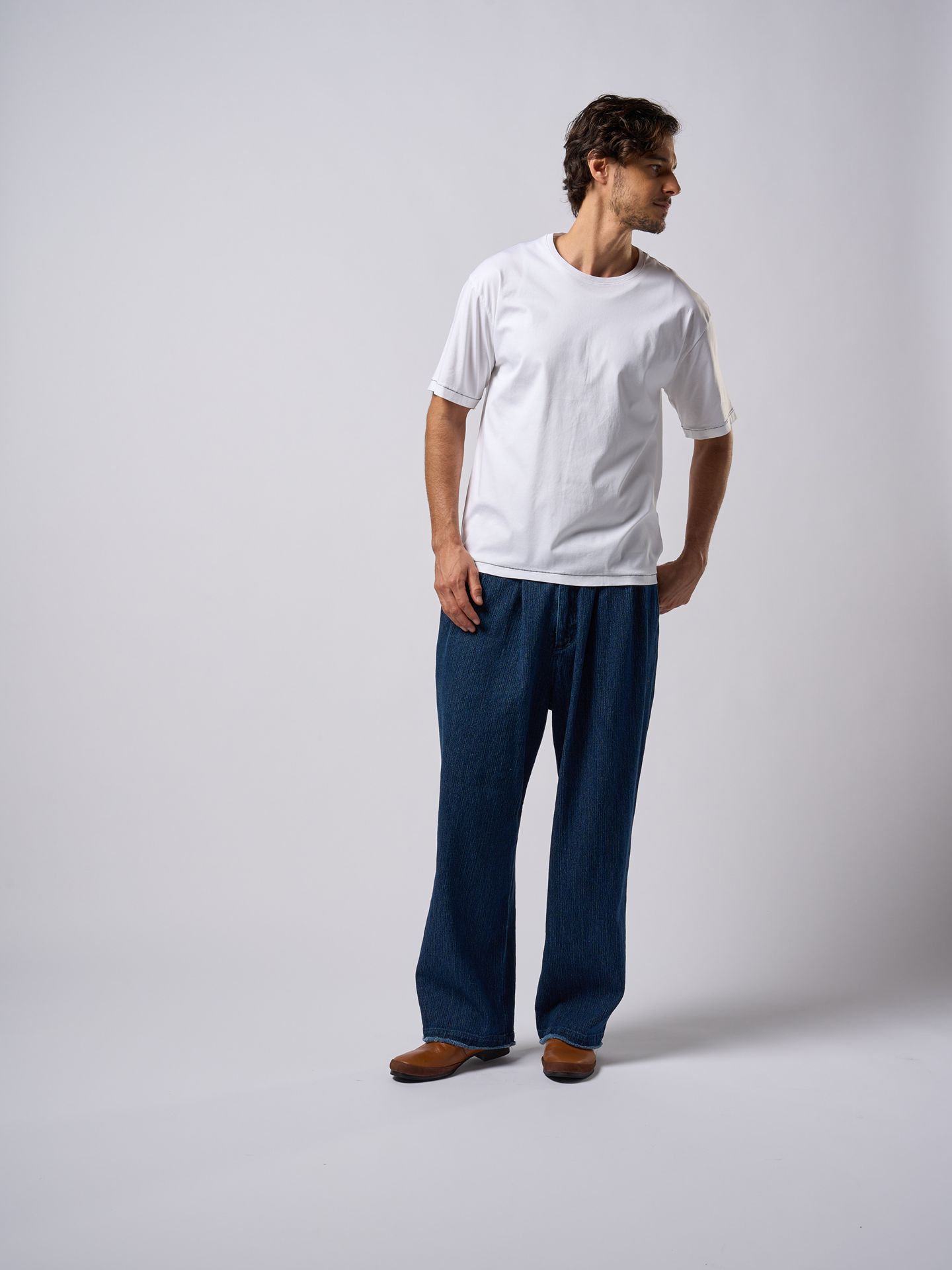 【予約品9月19日 10時締め】 silk touch ladder-st S/S  / Tシャツ / ホワイト・ブラックステッチ
