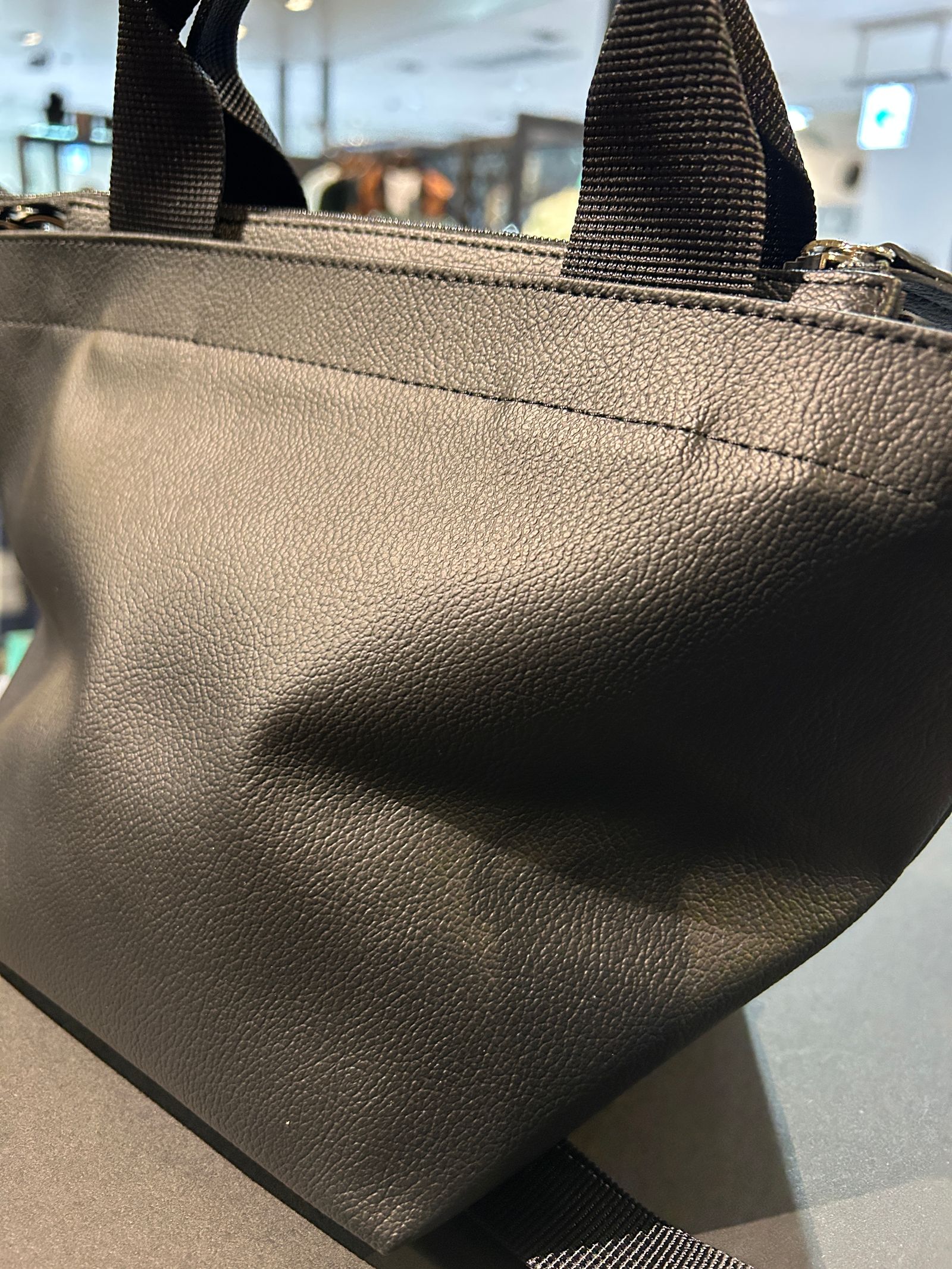 Tiphanie Shoulder バック ブラック×レッド メゾンオノレ パリMAISON HONORE PARIS