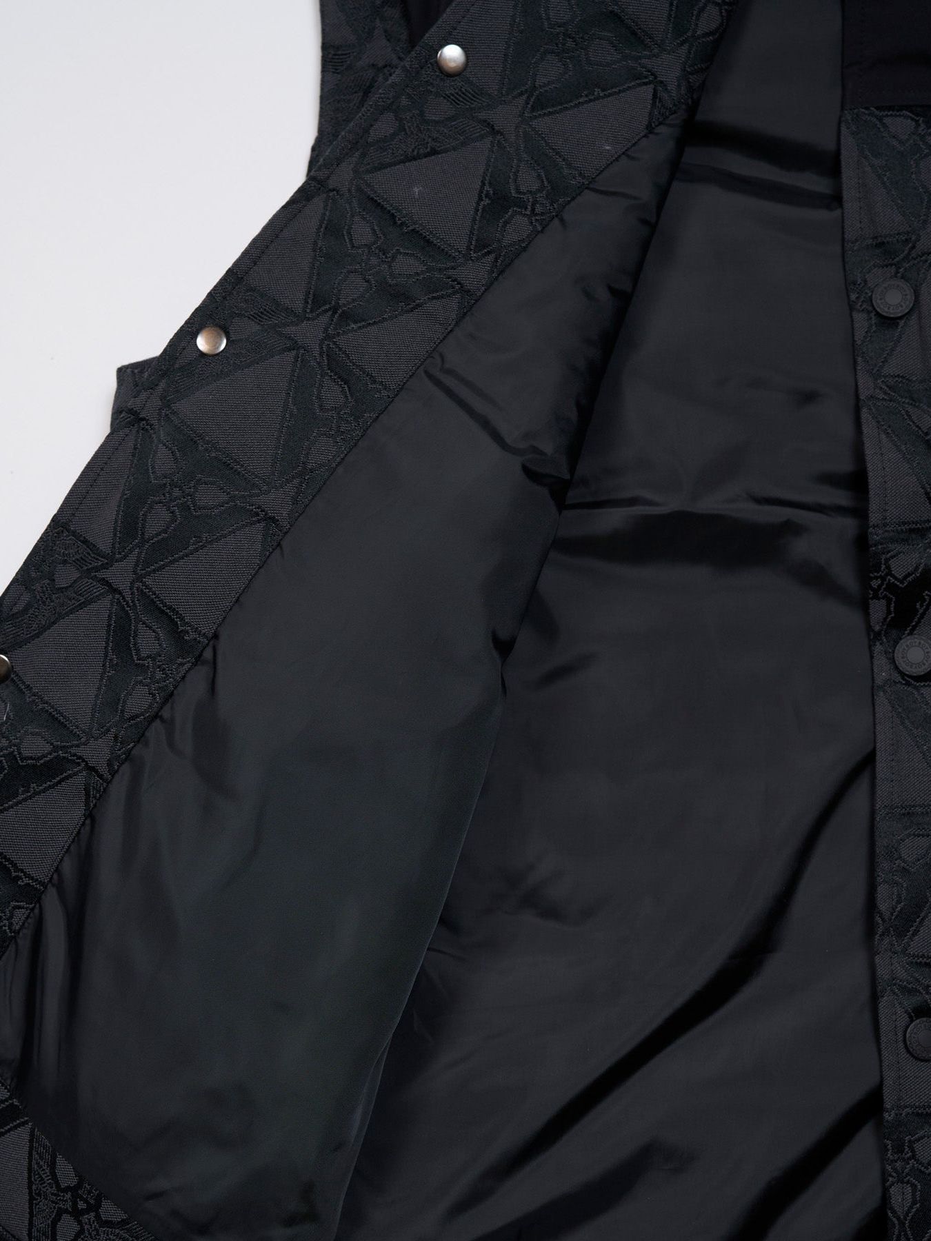 EAGLE "TRIANGLE" JACQUARD DOWN VEST / ダウンベスト / ブラック