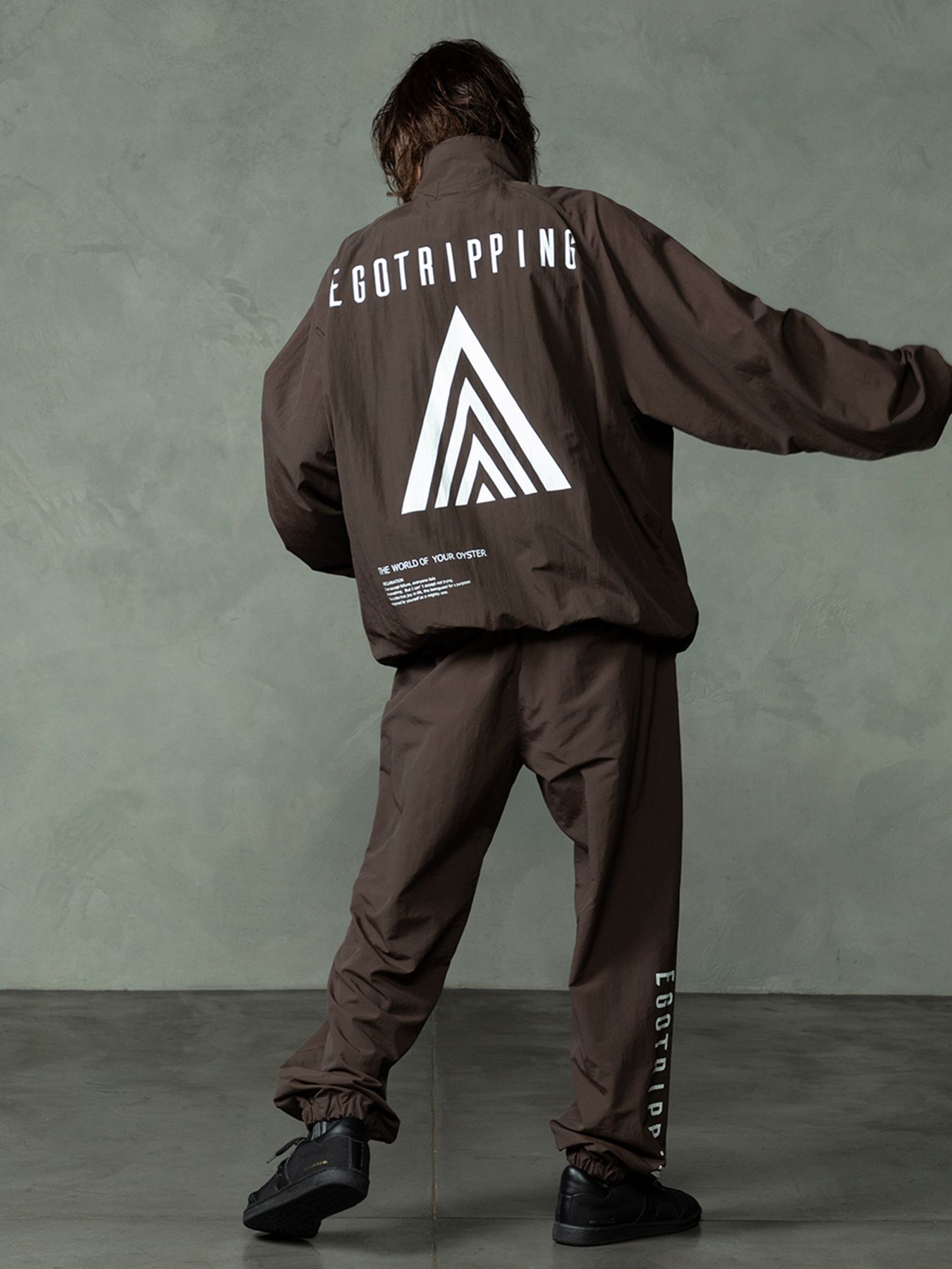 【予約品 7月5日(日) 締切】DAYGLYDE TRACKPANTS / ナイロンパンツ / ダークブラウン