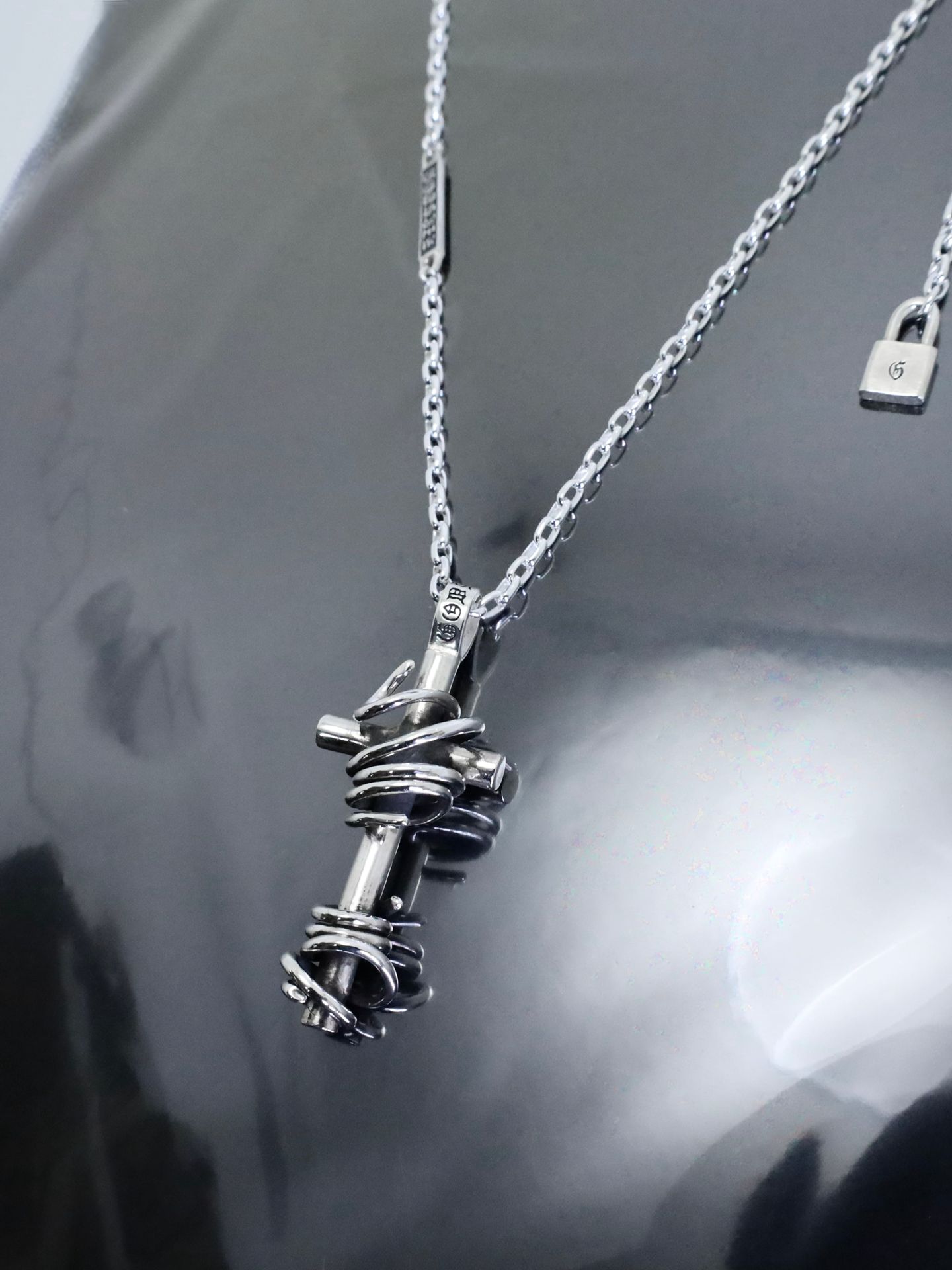 《受注生産》 THORNY CROSS [LARGE] #2 NECKLACE with GODSIZE® I.D. TAG / ソーニークロス L #2ネックレス ゴッドサイズ® I.D.タグ / 注文から4週間~後入荷予定