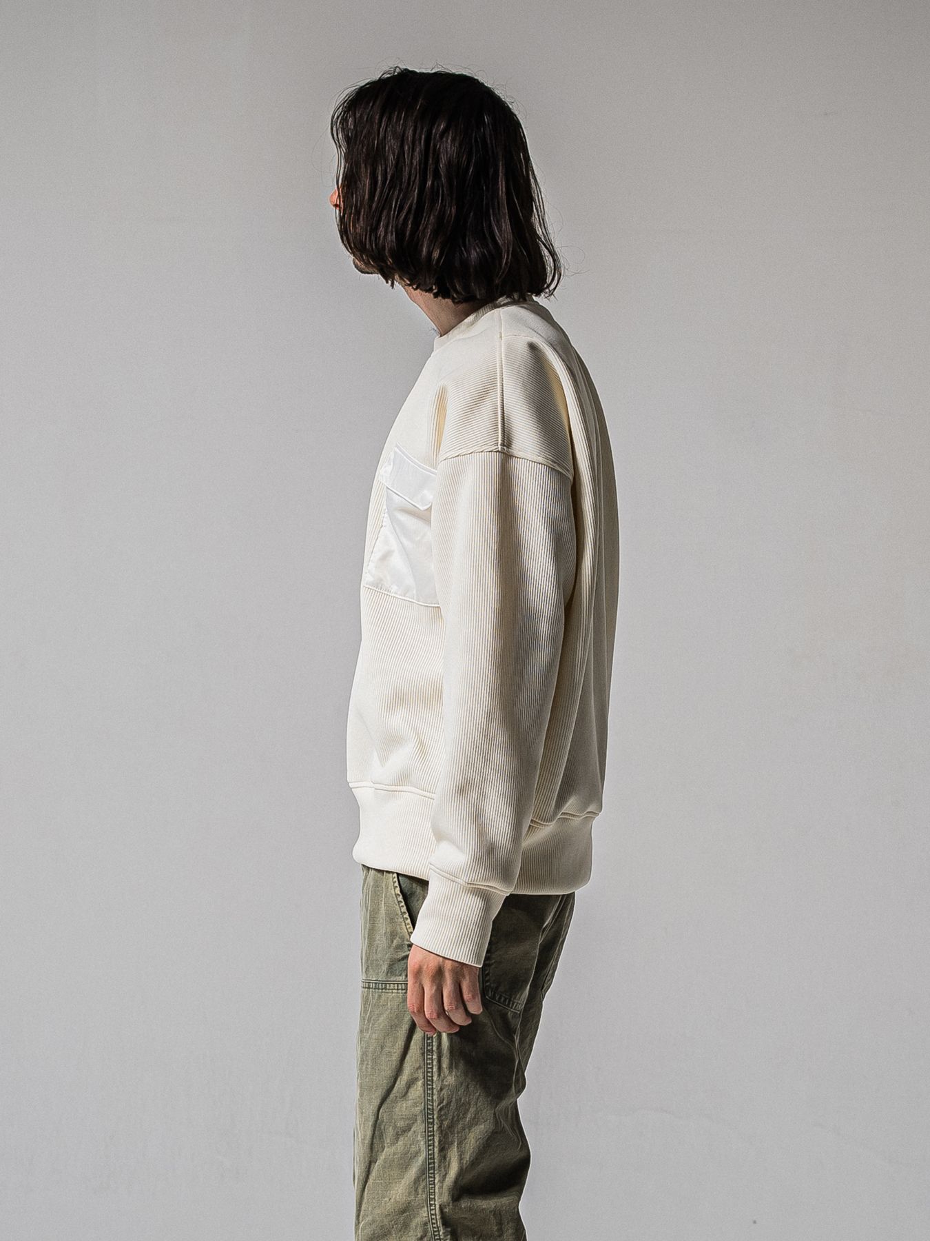 【予約品 11月16日(日) 締切】AZE MILITARY DROP TRAINER / 畔編みニット トレーナー / オフ