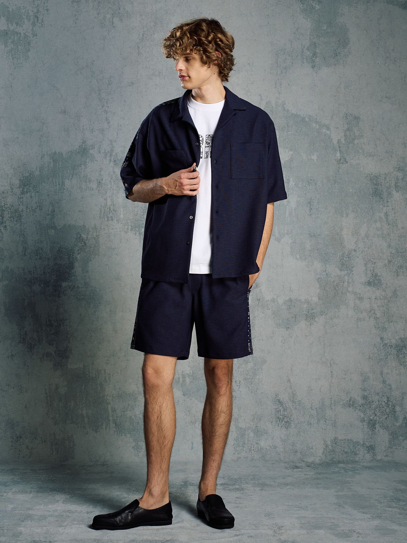 【予約品 1月25日(日) 締切】graphic-T collection：bandana panel ARMY T / バンダナパネル アーミー Tシャツ / ホワイト